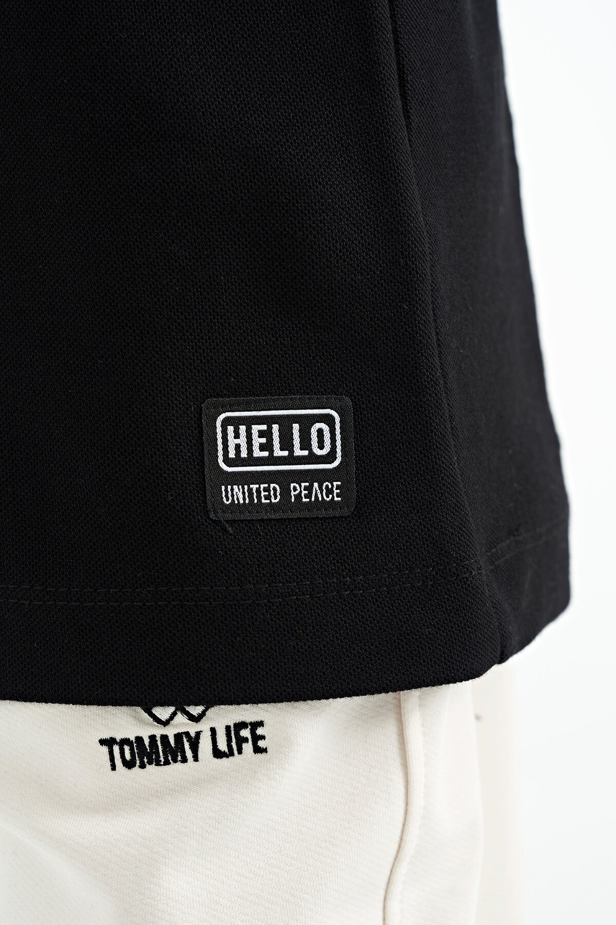 Siyah Baskı Detaylı O Yaka Standart Kalıp Erkek Çocuk T-Shirt - 11145