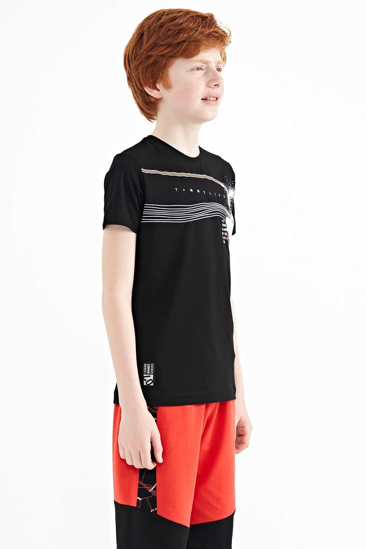 Siyah Baskı Detaylı Standart Kalıp O Yaka Erkek Çocuk T-Shirt - 11133
