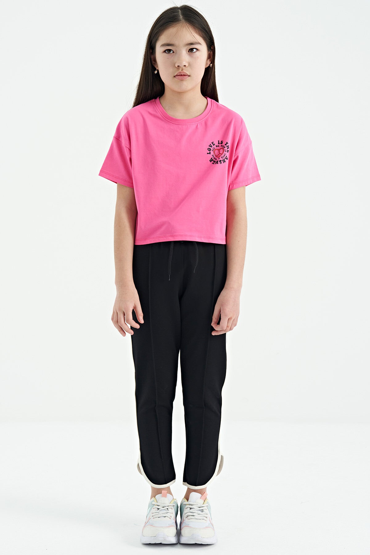 Siyah Biye Detaylı Bağcıklı Ön Nevürlü Geniş Paçalı Kız Çocuk Eşofman Altı - 75124