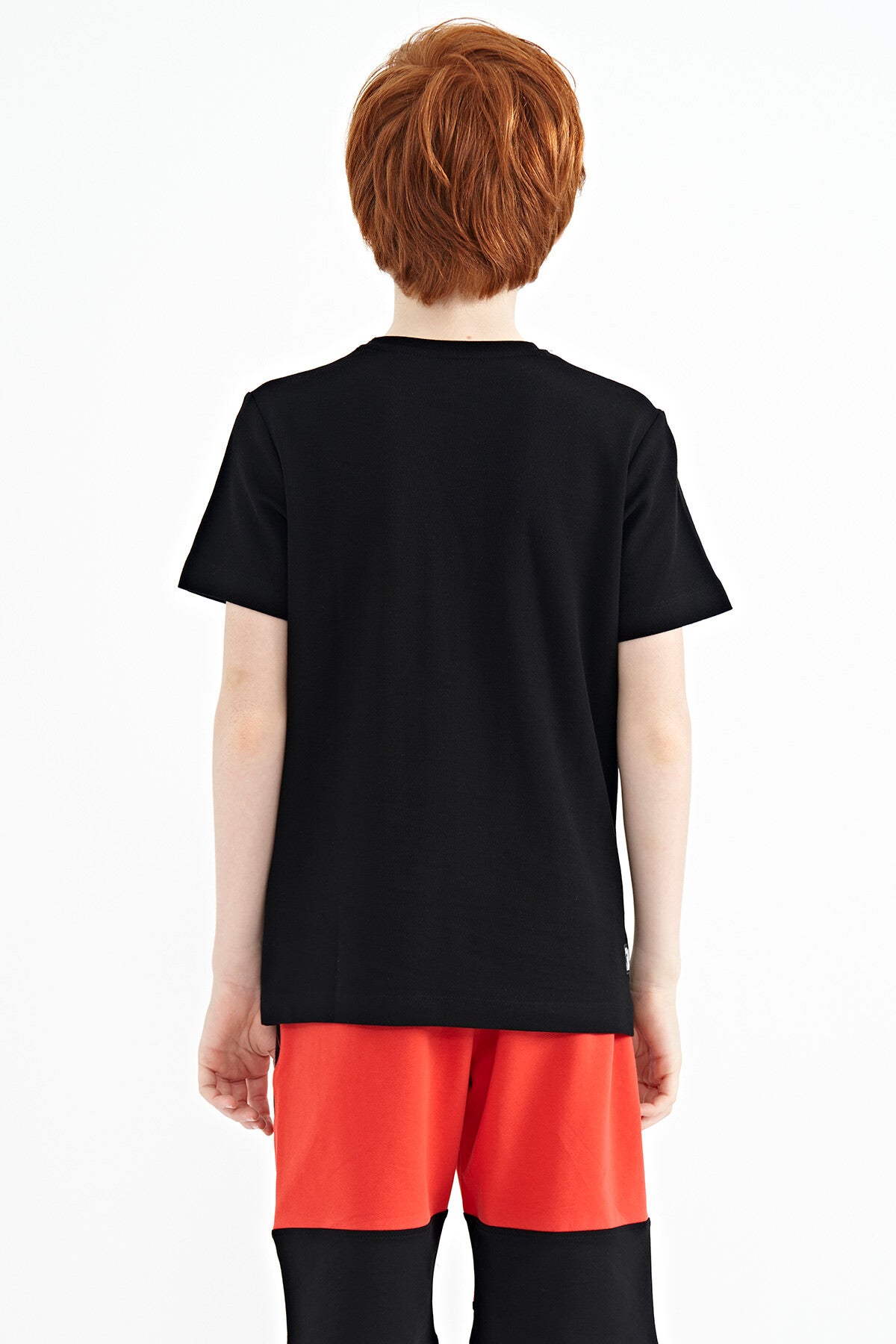 Siyah Cep Detaylı O Yaka Standart Kalıp Erkek Çocuk T-Shirt - 11120