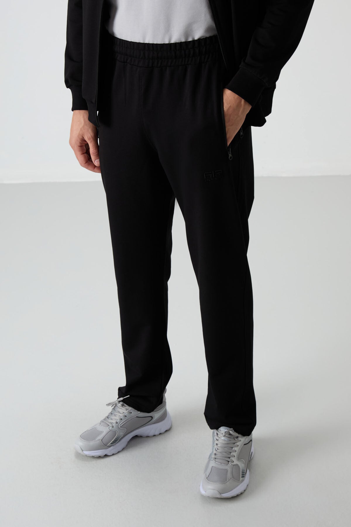 Troy Siyah Standart Kalıp Erkek Eşofman Takım - 85196