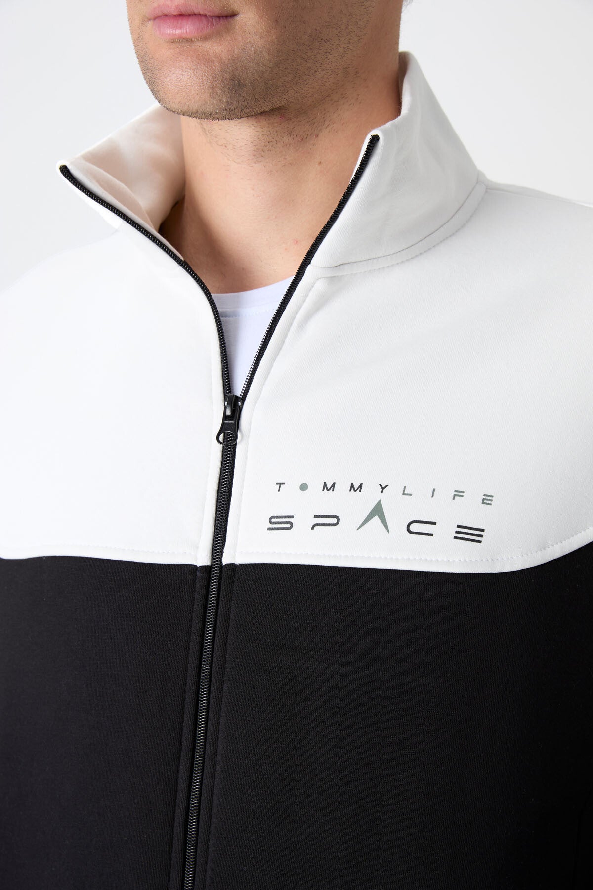 Siyah Dik Yaka Renk Geçişli İçi Polarlı Erkek Eşofman Takımı - 85186