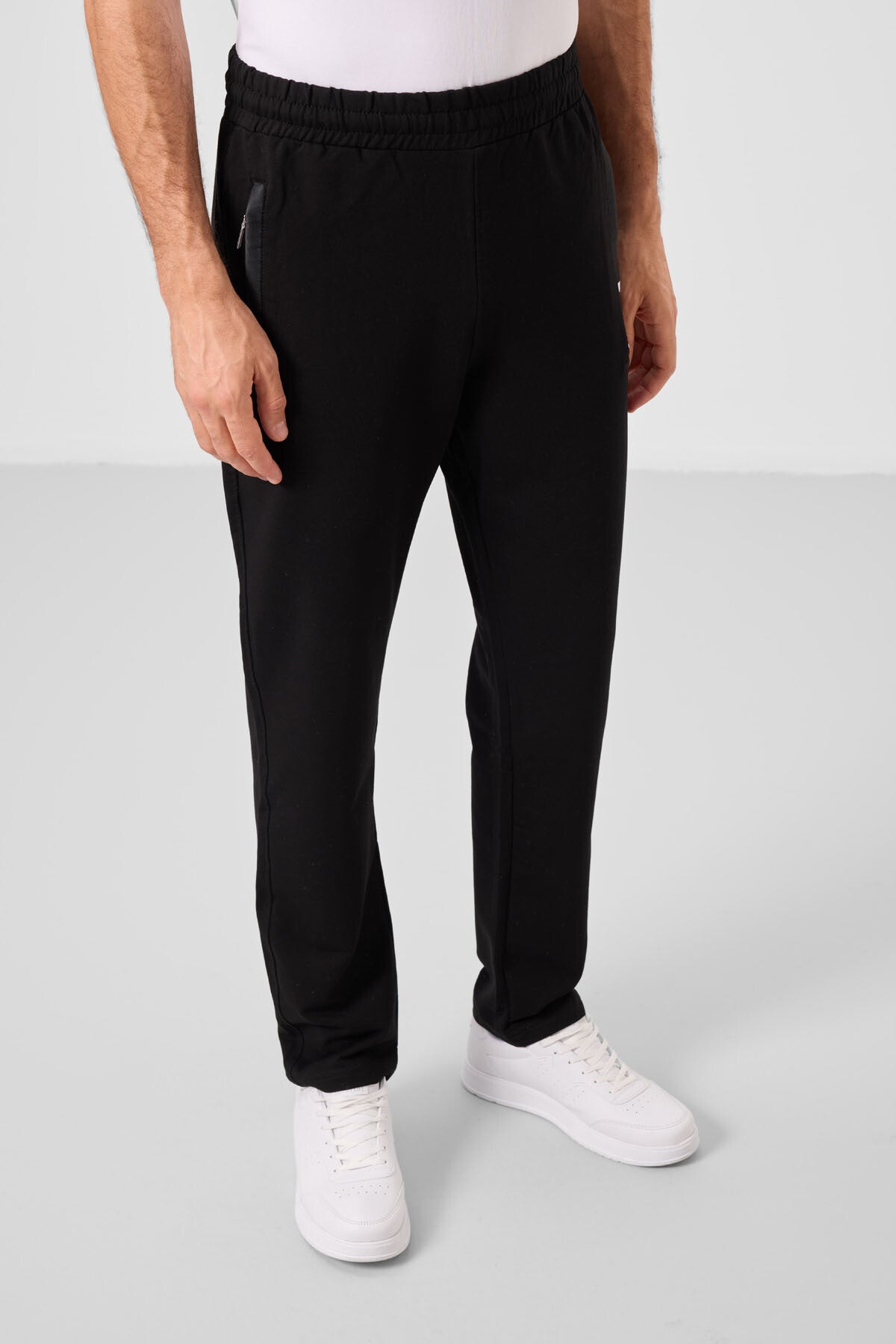 Siyah Fermuar Cepli Dar Kalıp Klasik Paça Erkek Eşofman Alt - 84649