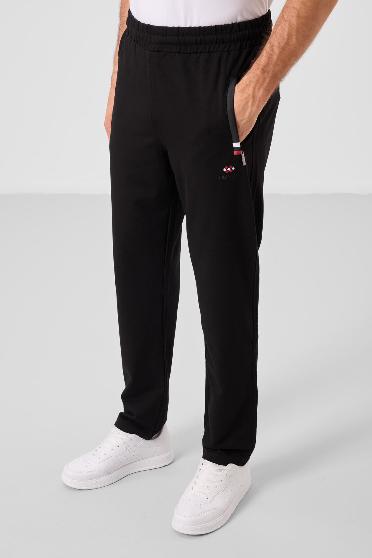 Siyah Fermuar Cepli Dar Kalıp Klasik Paça Erkek Eşofman Alt - 84649