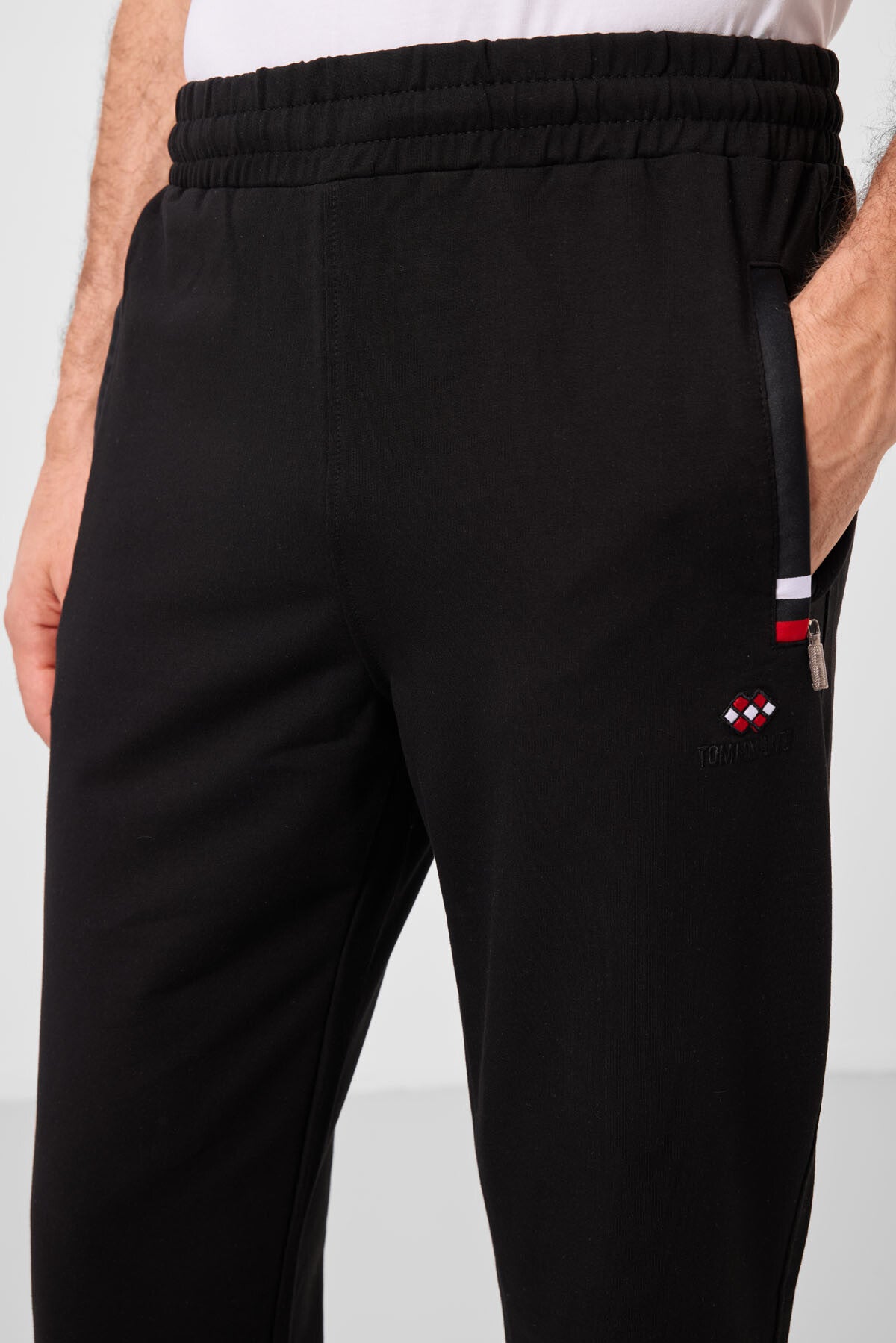 Siyah Fermuar Cepli Dar Kalıp Klasik Paça Erkek Eşofman Alt - 84649