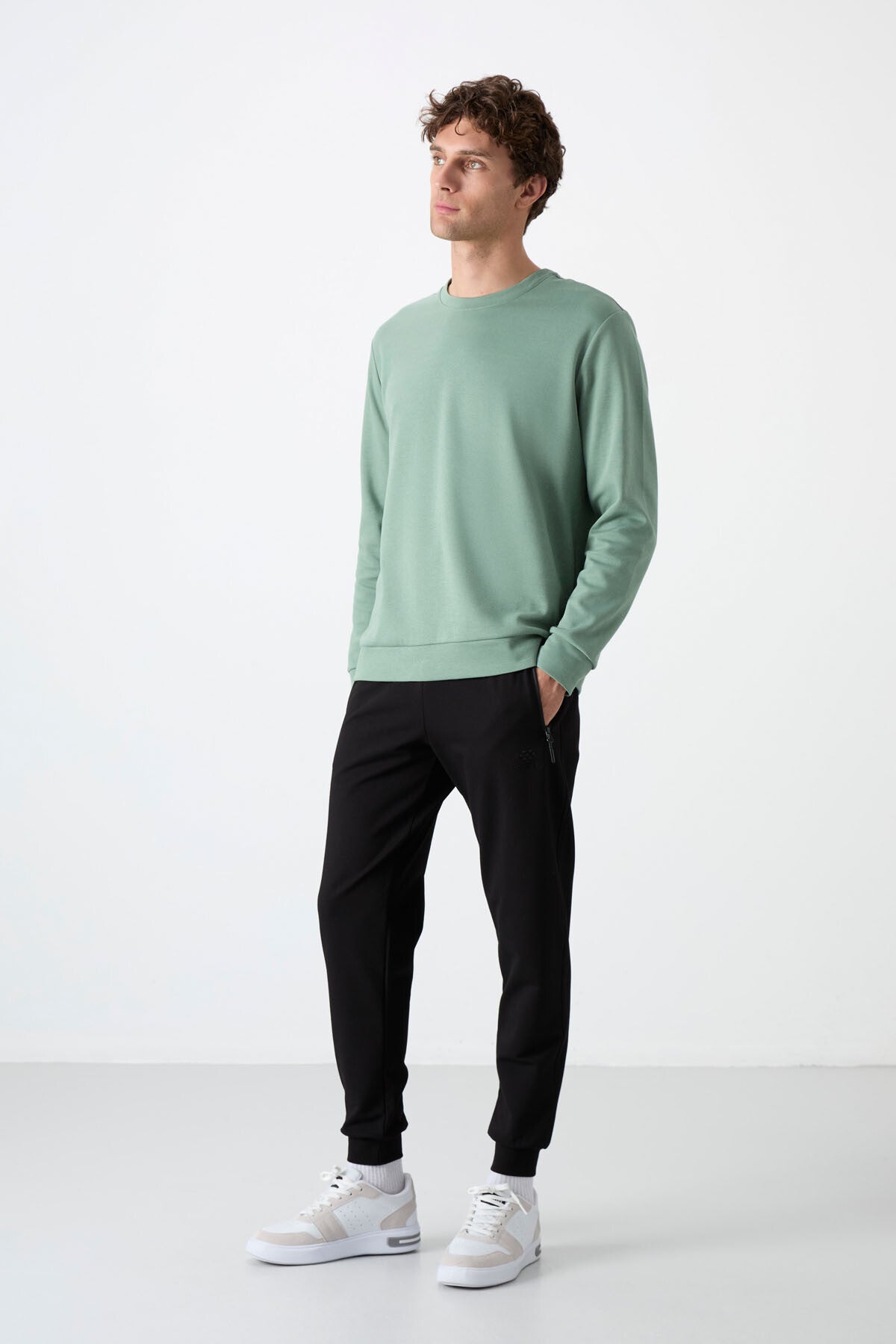 Siyah Fermuar Cepli Standart Kalıp Jogger Erkek Eşofman Alt - 84587