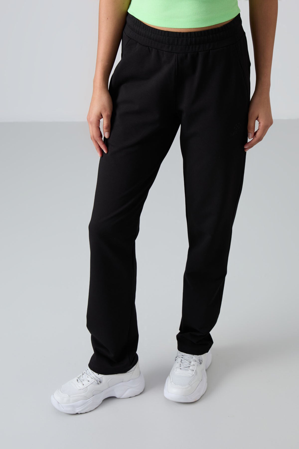 Siyah Gizli Fermuar Cepli Rahat Form Klasik Paça Kadın Eşofman Alt - 94148