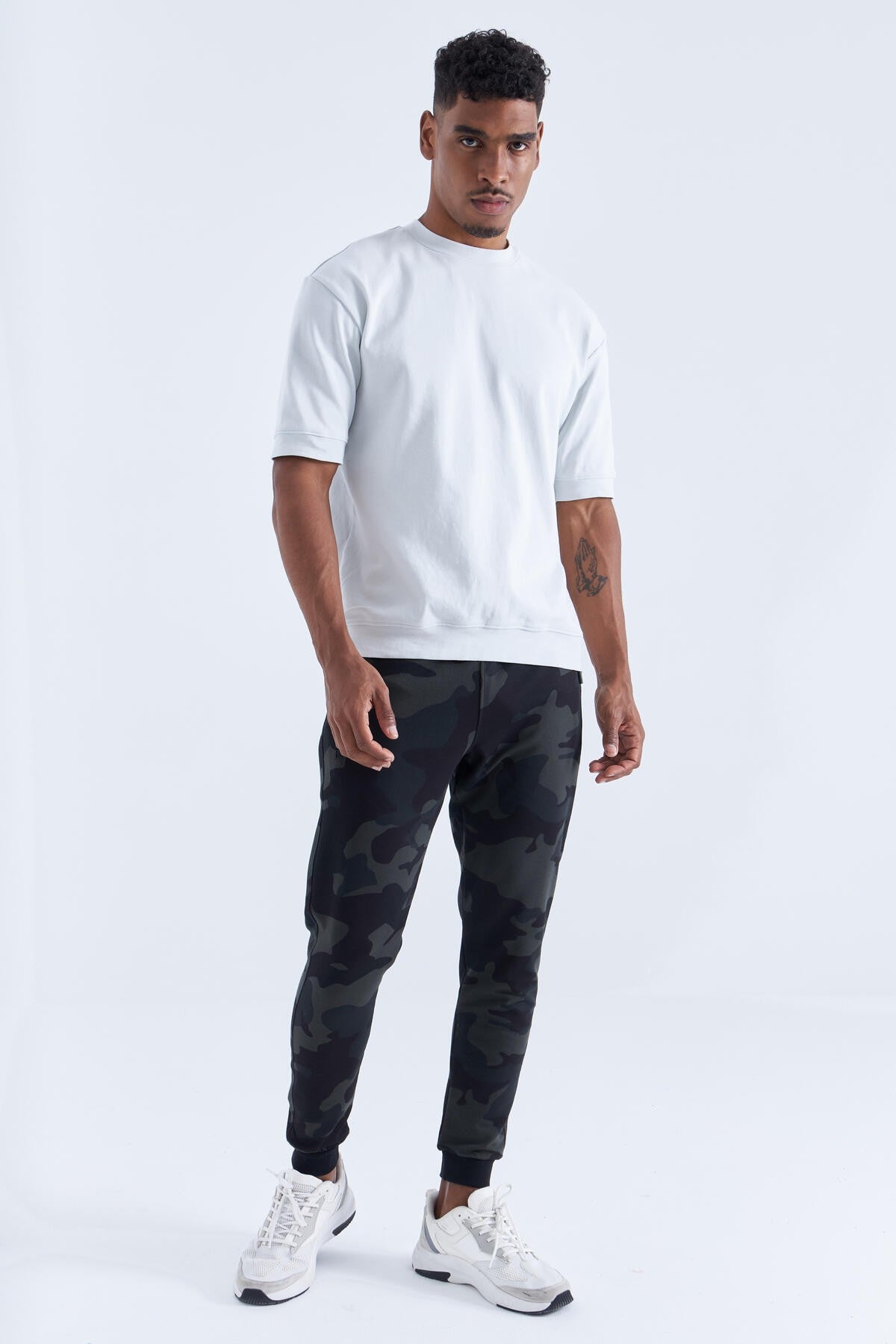 Siyah Gölge Kamuflaj Desenli Dar Kalıp Jogger Erkek Eşofman Alt - 84754