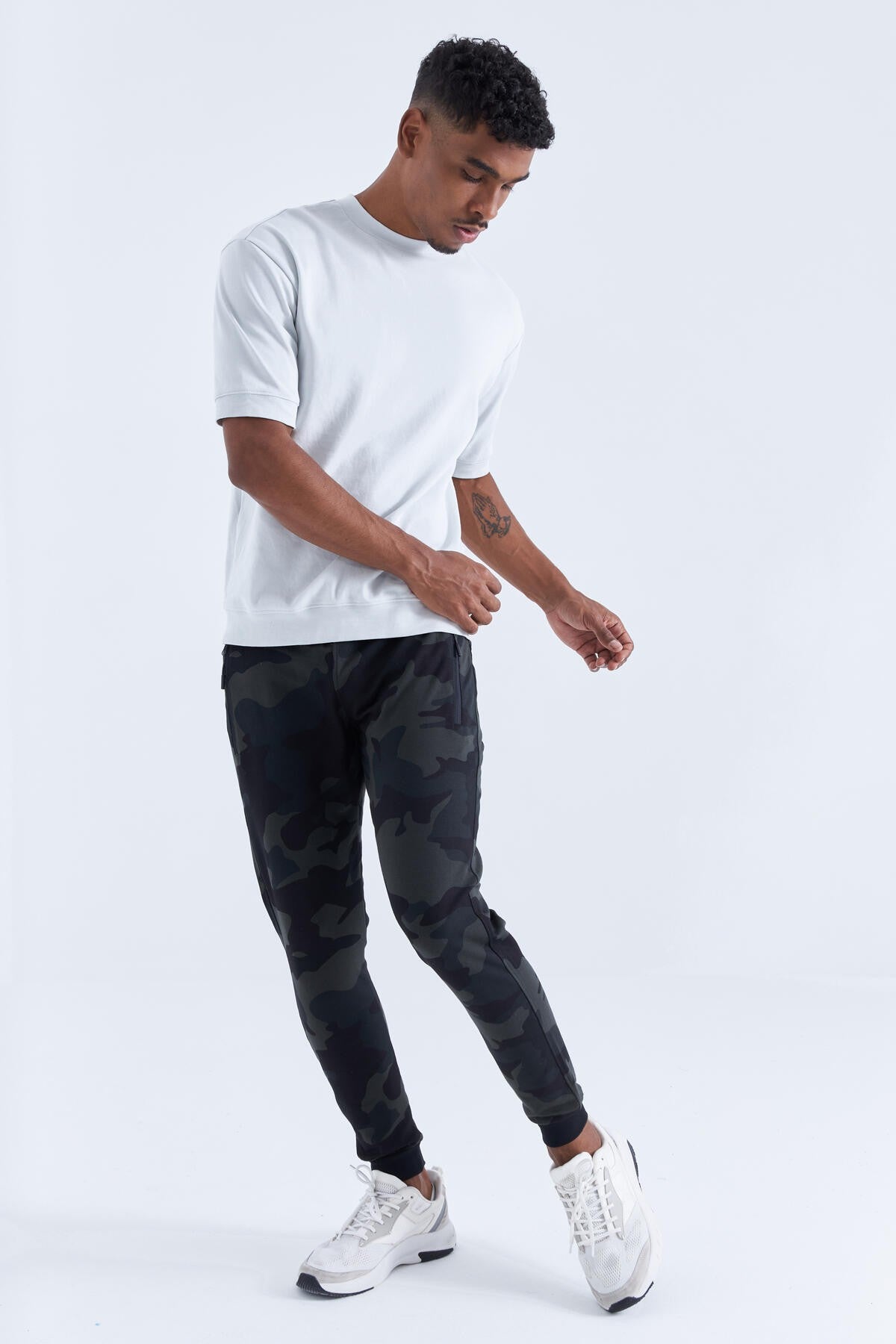 Siyah Gölge Kamuflaj Desenli Dar Kalıp Jogger Erkek Eşofman Alt - 84754