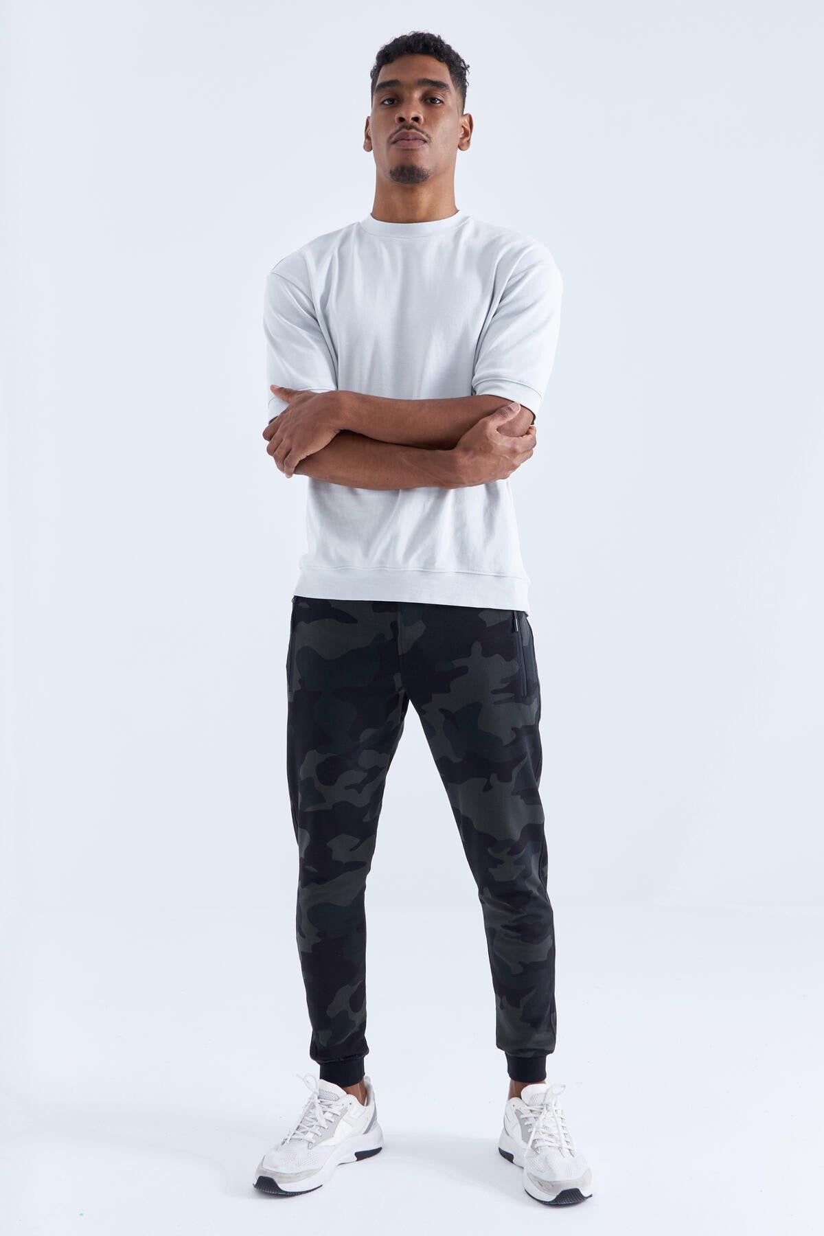 Siyah Gölge Kamuflaj Desenli Dar Kalıp Jogger Erkek Eşofman Alt - 84754