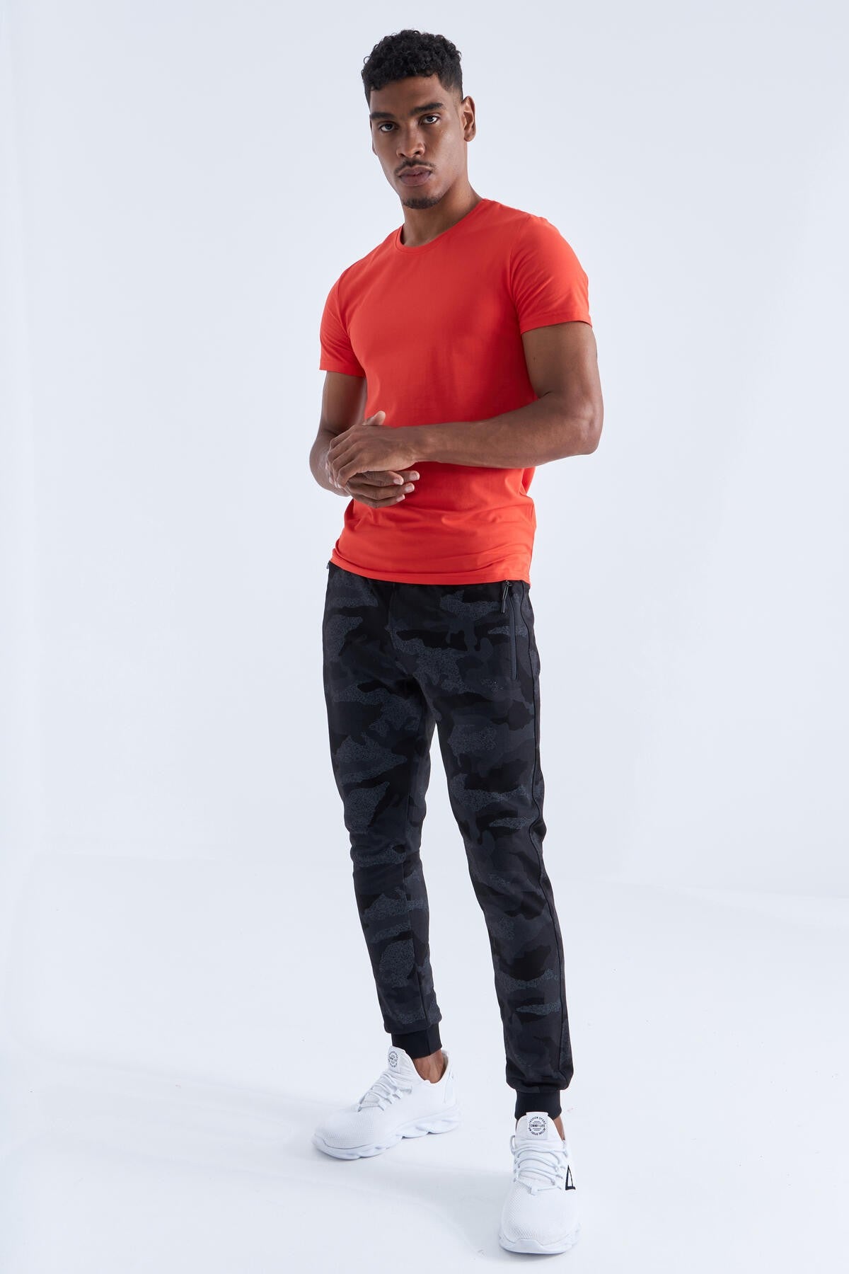Siyah Kamuflaj Kamuflaj Desenli Dar Kalıp Jogger Erkek Eşofman Alt - 84754