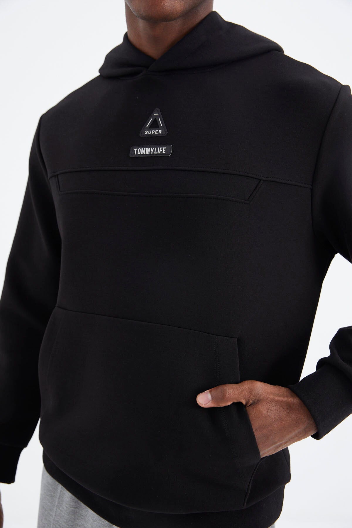 Siyah Kapüşonlu Baskı Detaylı Rahat Kalıp Erkek Sweatshirt - 88296