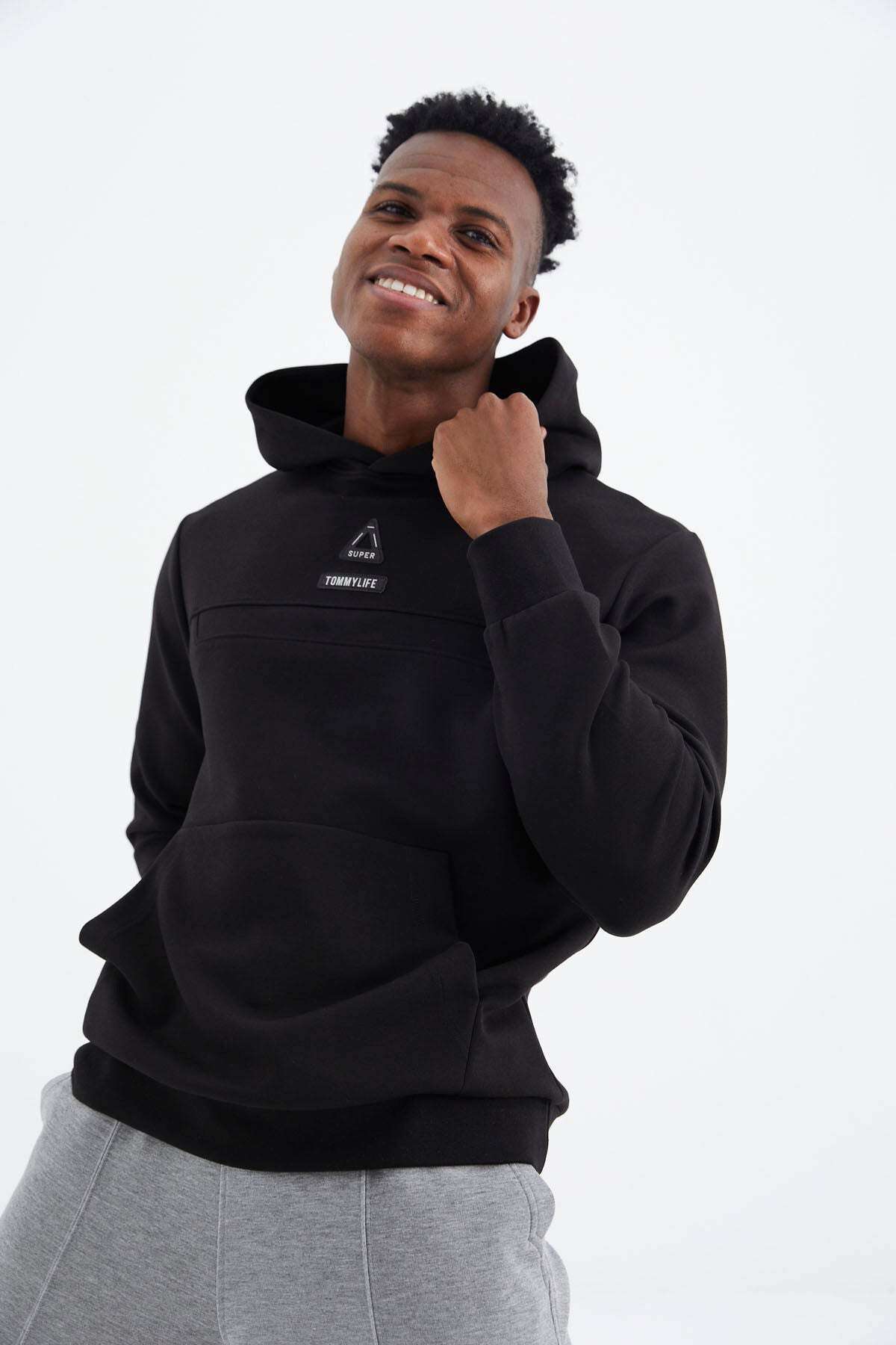 Siyah Kapüşonlu Baskı Detaylı Rahat Kalıp Erkek Sweatshirt - 88296