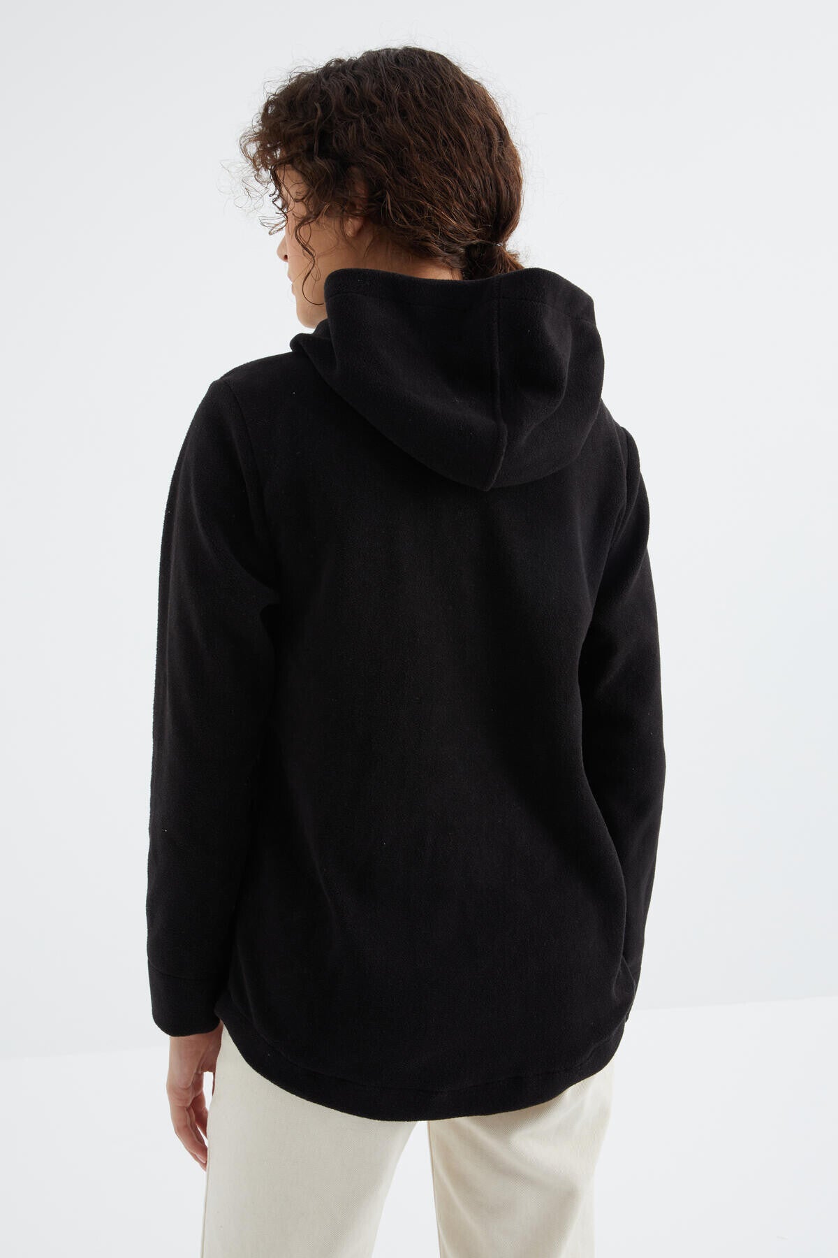 Siyah Kapüşonlu Fermuarlı Rahat Form Kadın Polar Sweatshirt - 97233