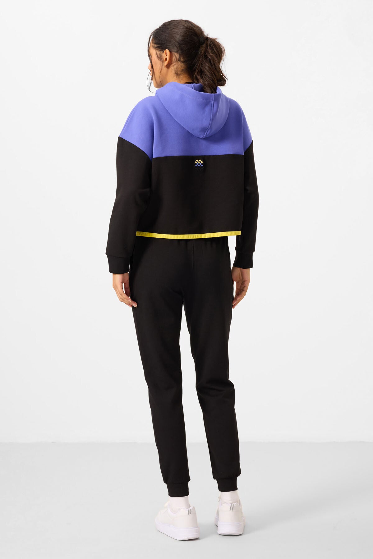 Siyah Kapüşonlu Pamuklu Renk Bloklu Kadın Eşofman Takım - 95327