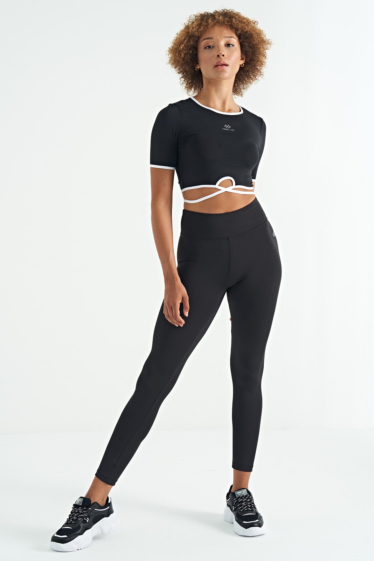 Siyah Logo Baskı Detaylı Yüksek Bel Dalgıç Kumaş Slim Fit Kadın Tayt - 94627