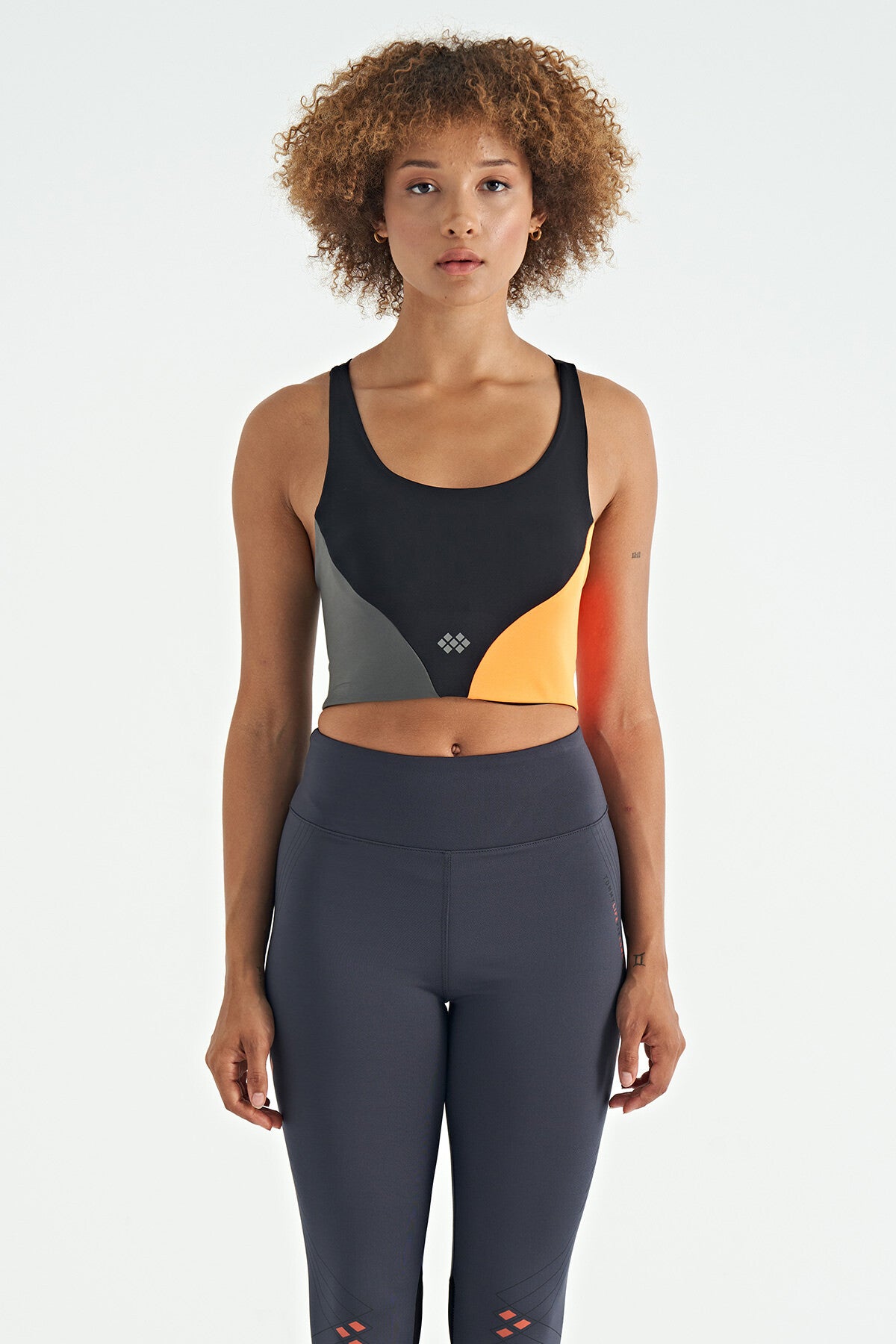 Siyah Logo Baskılı Renk Bloklu Sırt Çapraz Detaylı Dalgıç Kumaş Kadın Büstiyer - 97260