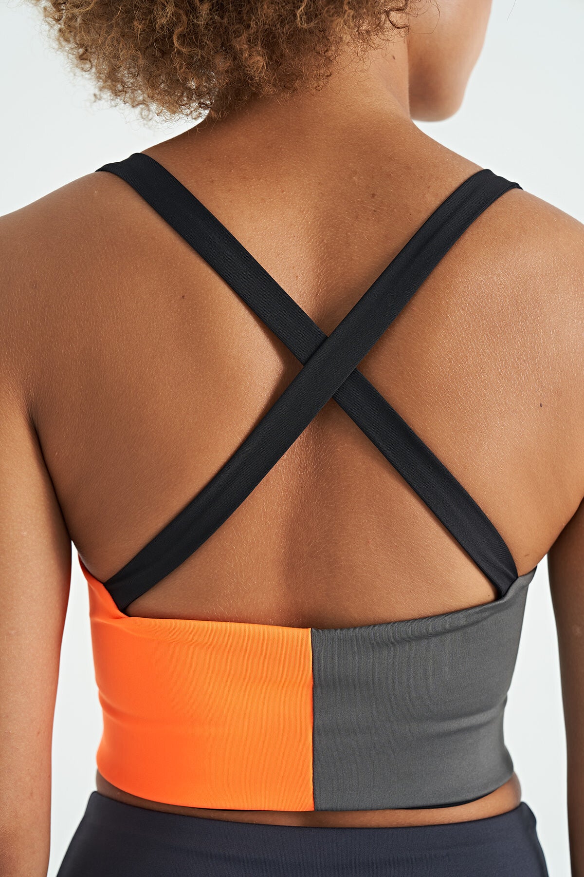 Siyah Logo Baskılı Renk Bloklu Sırt Çapraz Detaylı Dalgıç Kumaş Kadın Büstiyer - 97260
