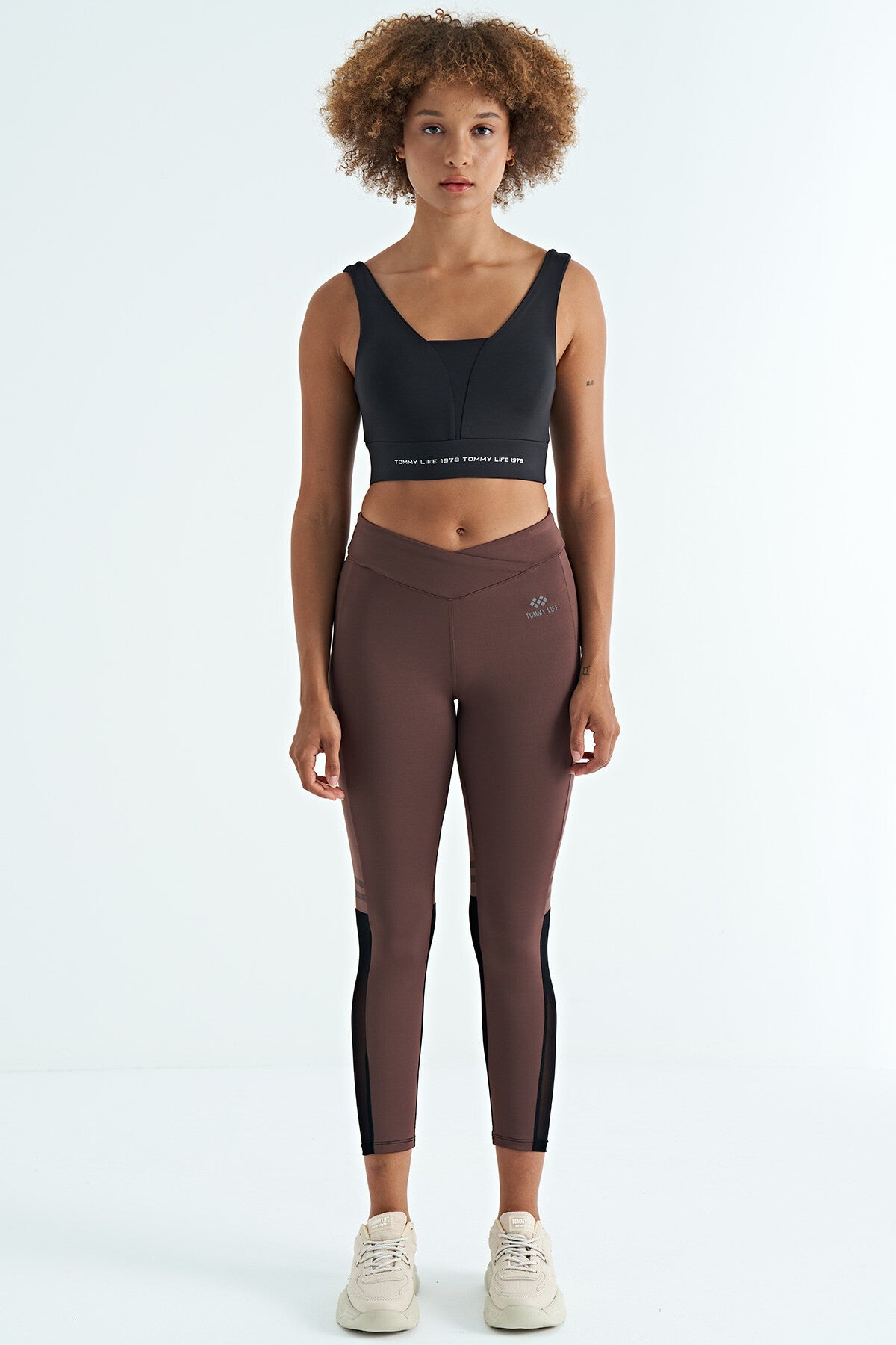 Siyah Yazı Baskılı Renk Bloklu Dar Kalıp Dalgıç Kumaş Kadın Büstiyer - 97271