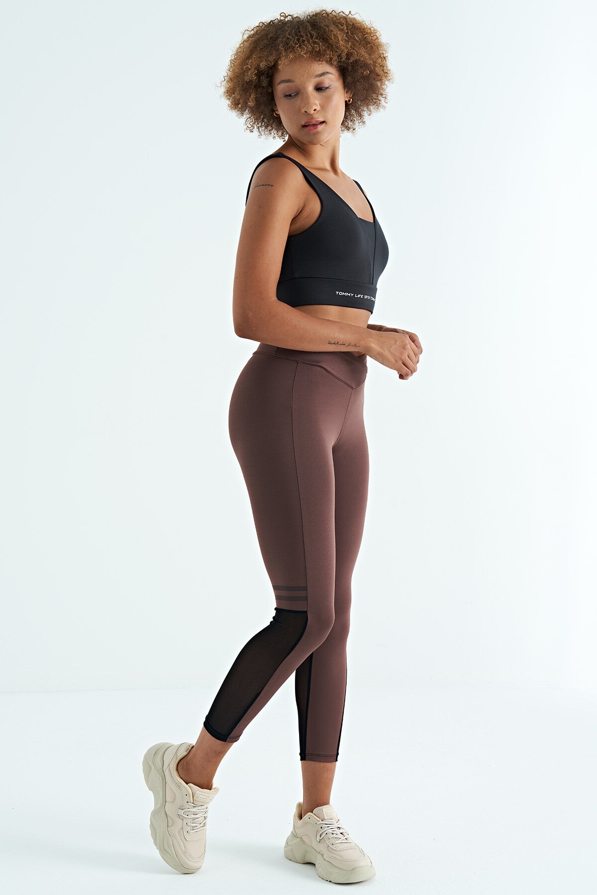 Siyah Yazı Baskılı Renk Bloklu Dar Kalıp Dalgıç Kumaş Kadın Büstiyer - 97271