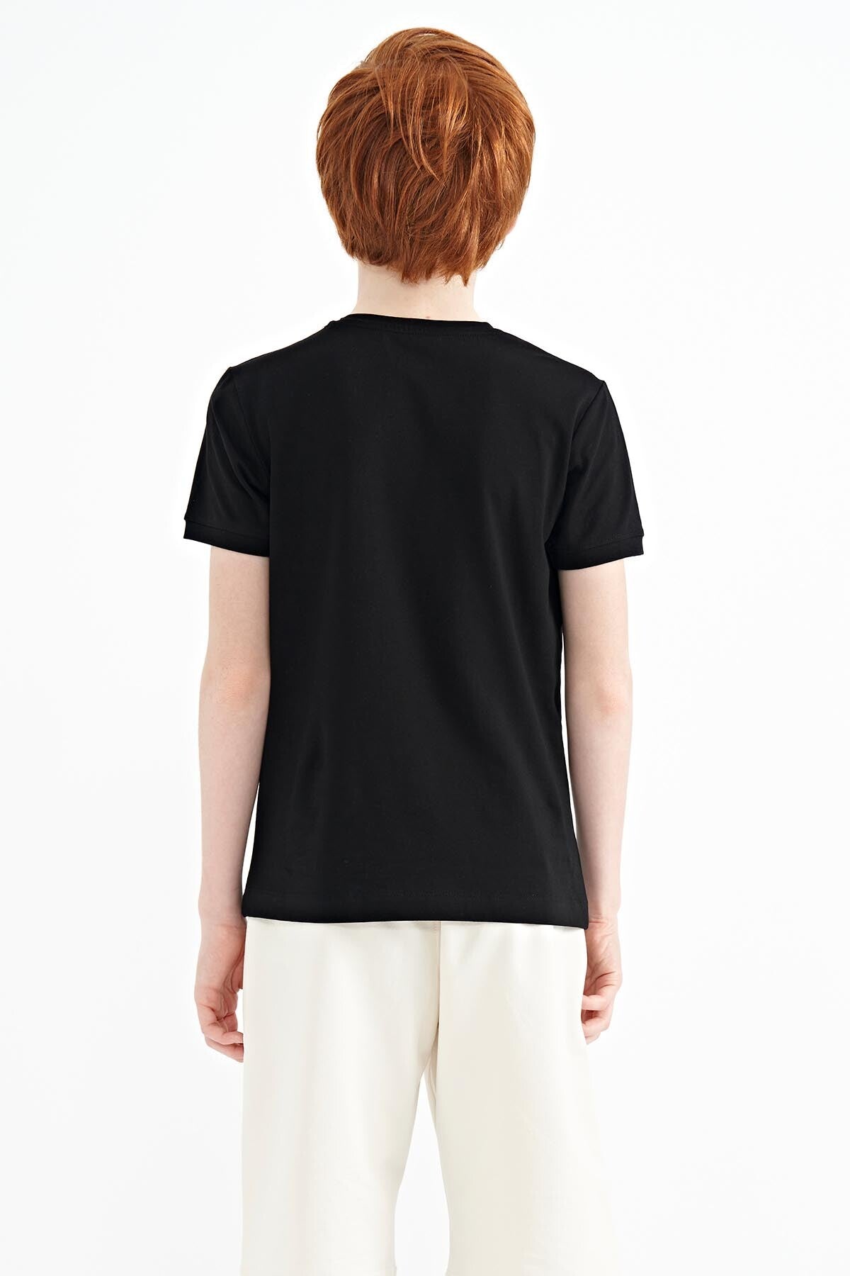 Siyah Yazı Baskılı Standart Kalıp O Yaka Erkek Çocuk T-Shirt - 11105