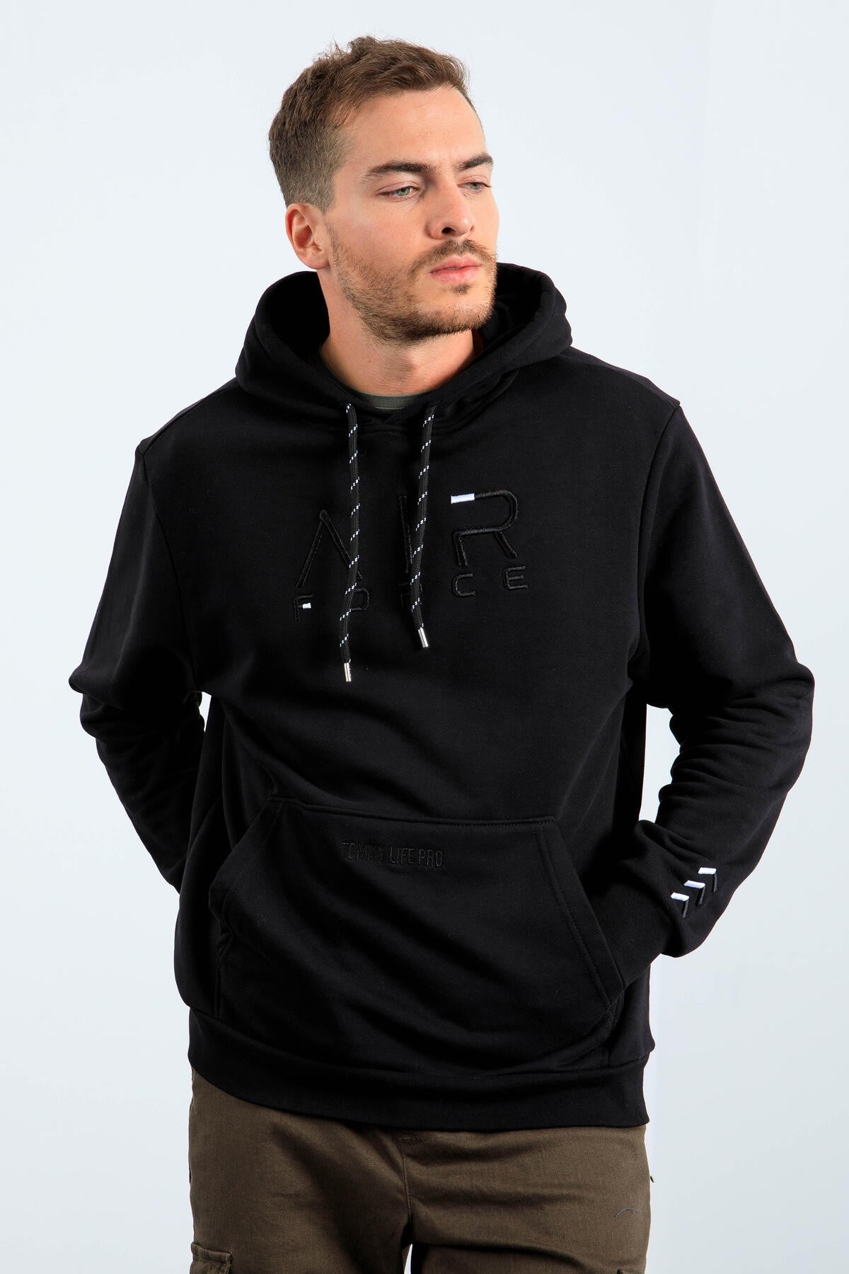 Siyah Yazı Nakışlı Standart Kalıp Kapüşonlu Erkek Sweatshirt - 87838
