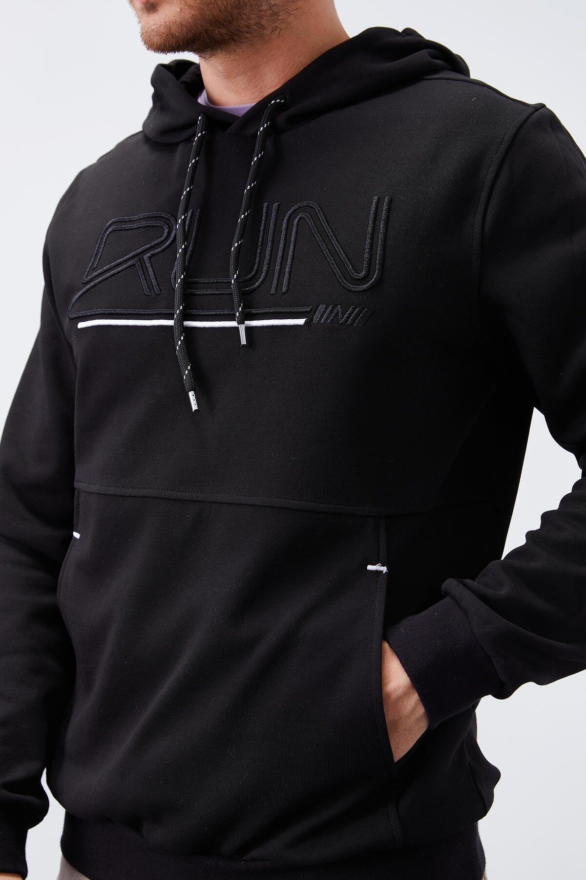 Siyah Yazı Nakışlı Standart Kalıp Kapüşonlu Erkek Sweatshirt - 87887
