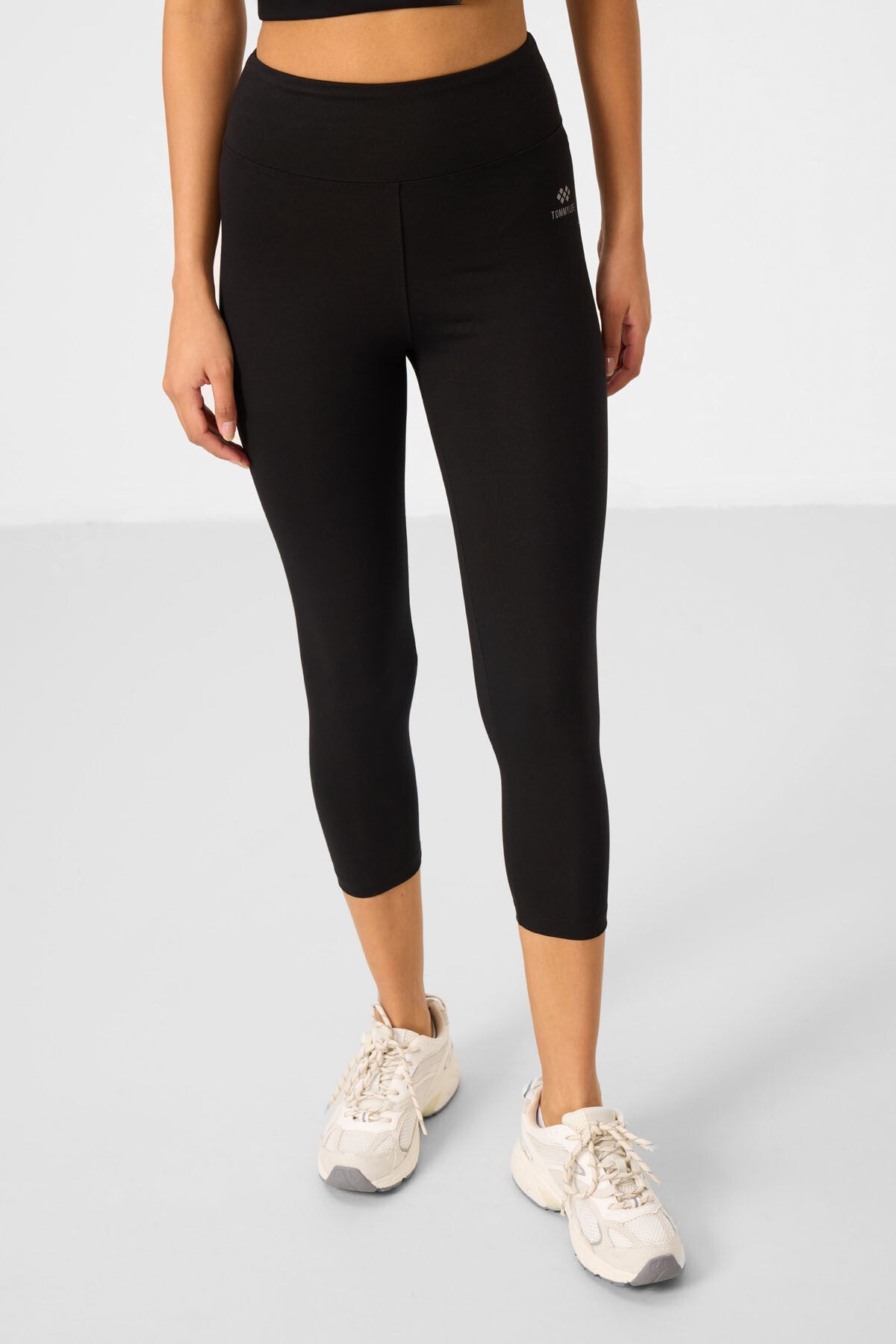 Siyah Yüksek Bel Kapri-Crop T-Shirt Slim Fit Kadın Tayt Takım - 95285