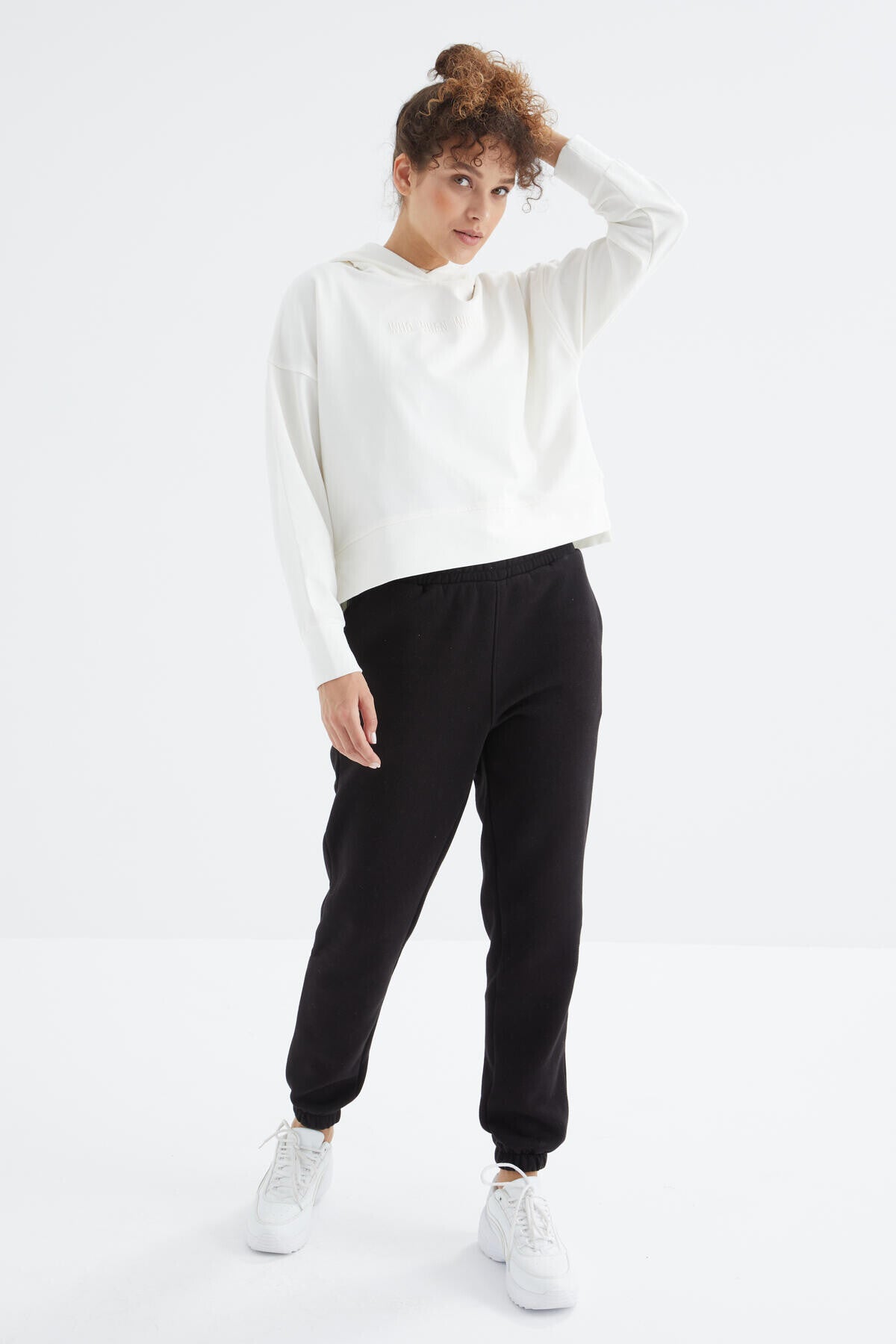 Siyah Yüksek Bel Şardonlu 3 İplik PamukluBasic Kadın Eşofman Alt - 94624