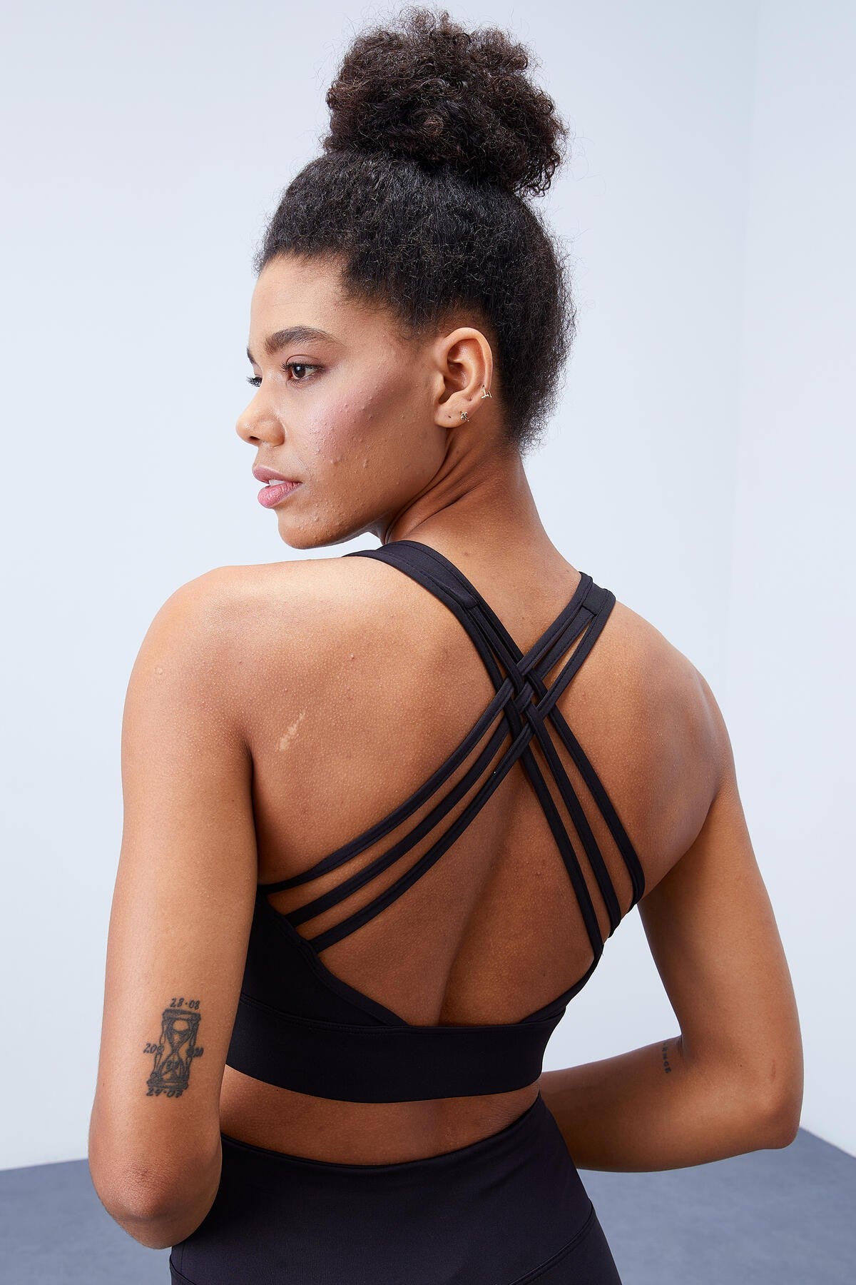 Siyah Yüksek Bel Toparlayıcı Çapraz Sırt Detaylı Slim Fit Kadın Tayt Takım - 95283