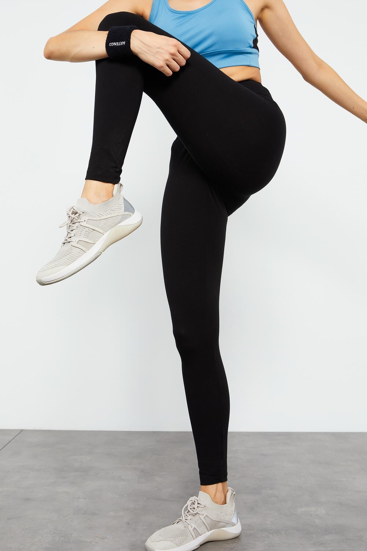 Siyah Yüksek Bel Toparlayıcı Slim Fit Dar Paça Kadın Tayt - 94011