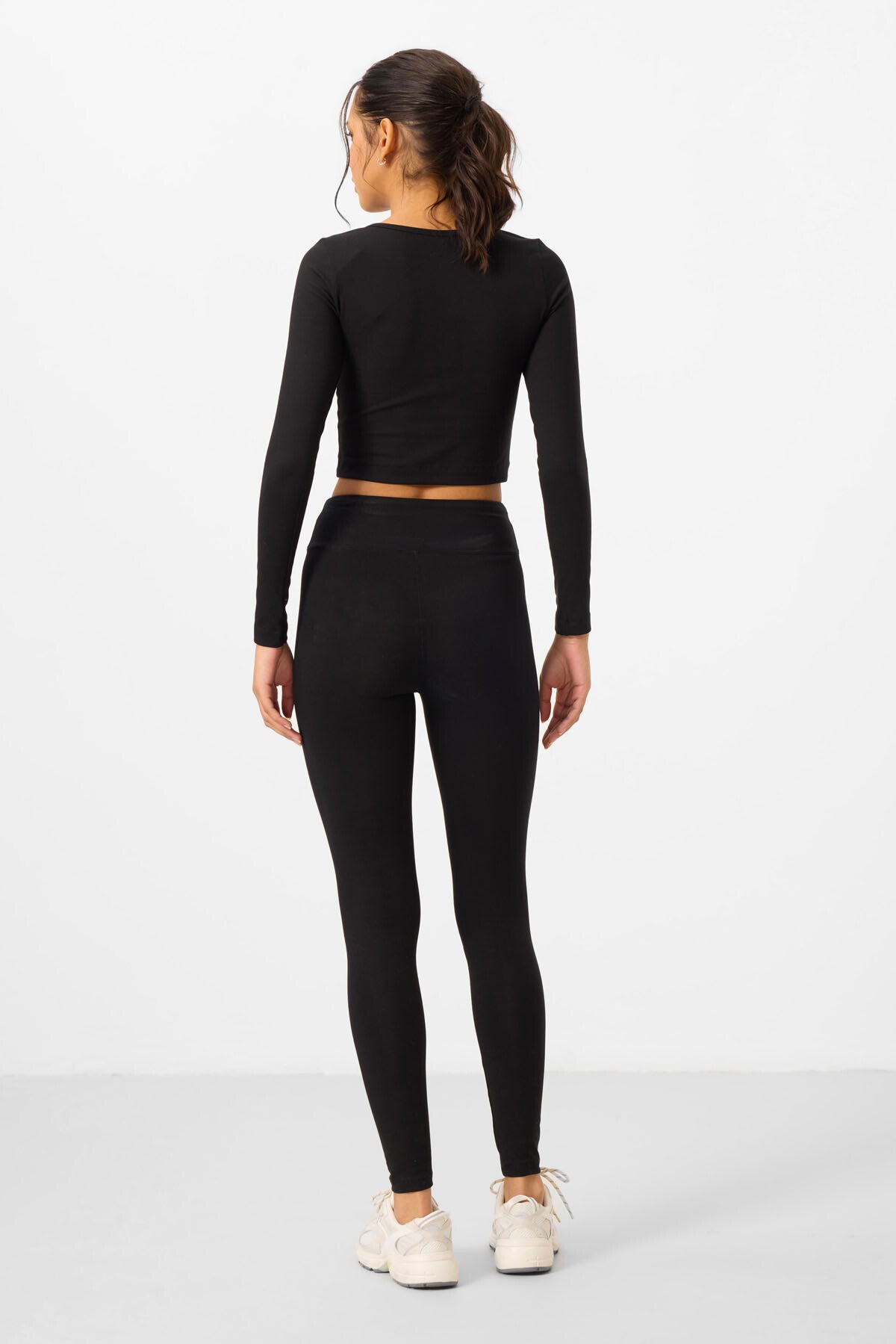 Siyah Yüksek Bel Uzun Kollu Slim Fit Crop Top Kadın Tayt Takım - 95286