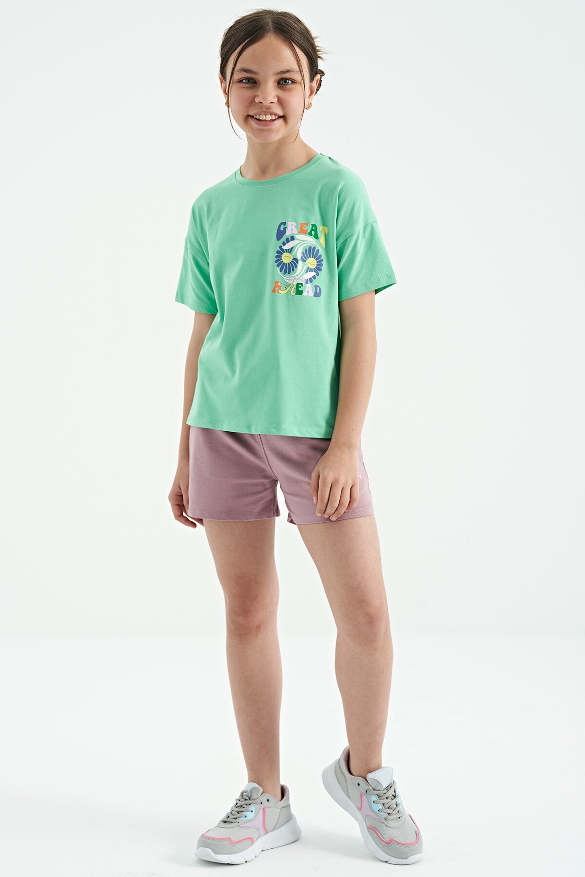 Su Yeşili Ön Arka Çok Renkli Baskılı Oversize Kısa Kollu Kız Çocuk T-Shirt - 75117