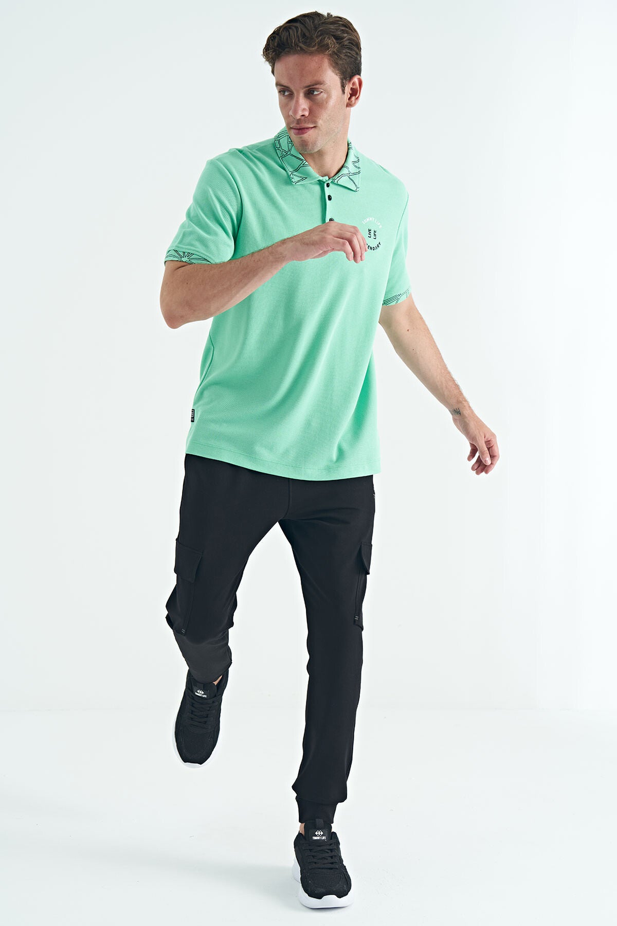Su Yeşili Yazı Nakışlı Baskı Detaylı Standart Kalıp Polo Yaka Erkek T-Shirt - 88239