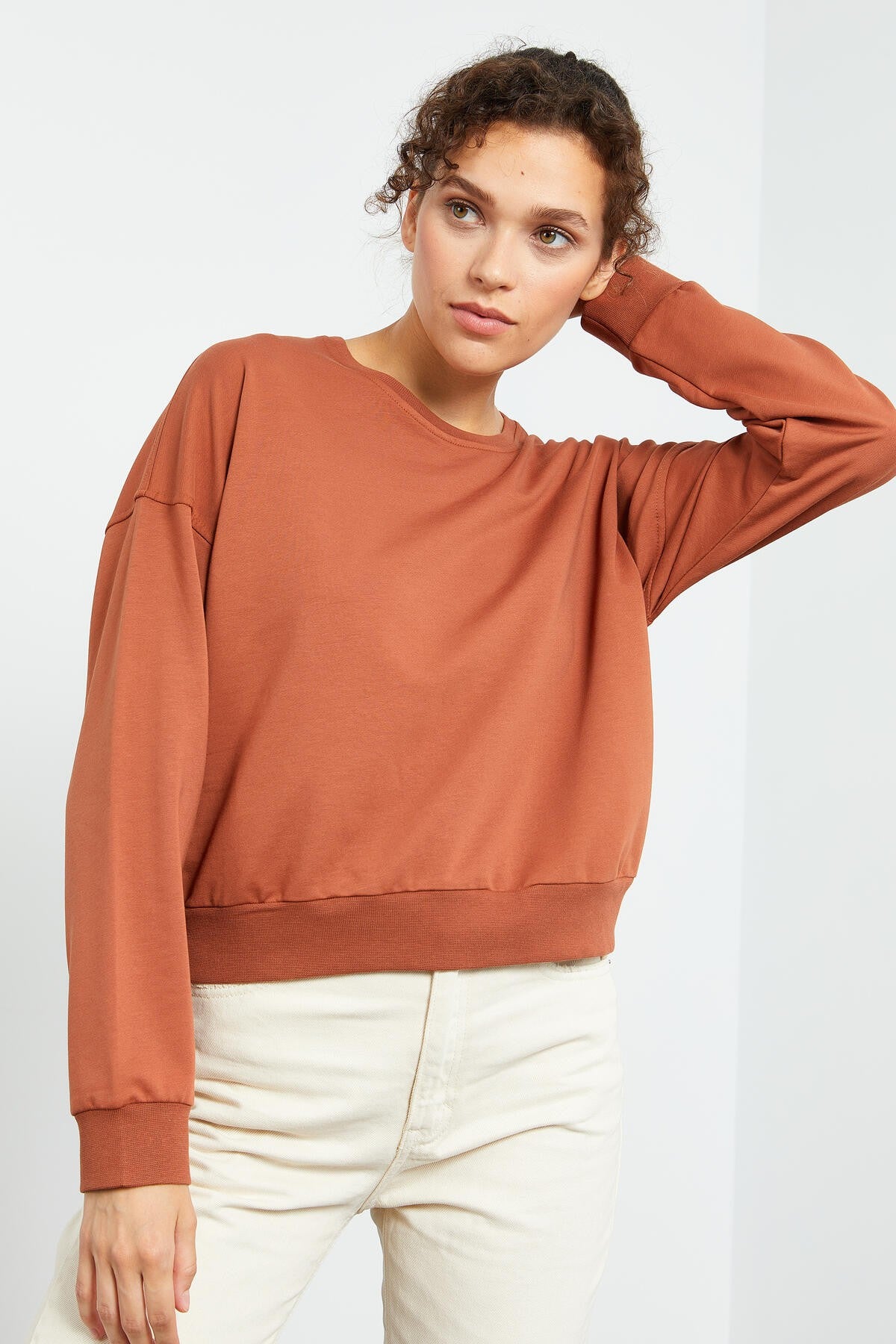 Tarçın Basic Rahat Form O Yaka Kadın Sweatshirt - 97114