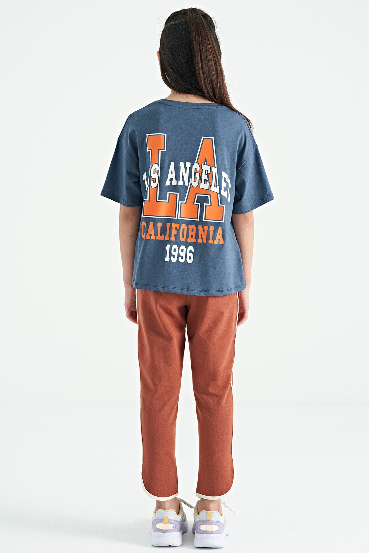 Tarçın Biye Detaylı Bağcıklı Ön Nevürlü Geniş Paçalı Kız Çocuk Eşofman Altı - 75124