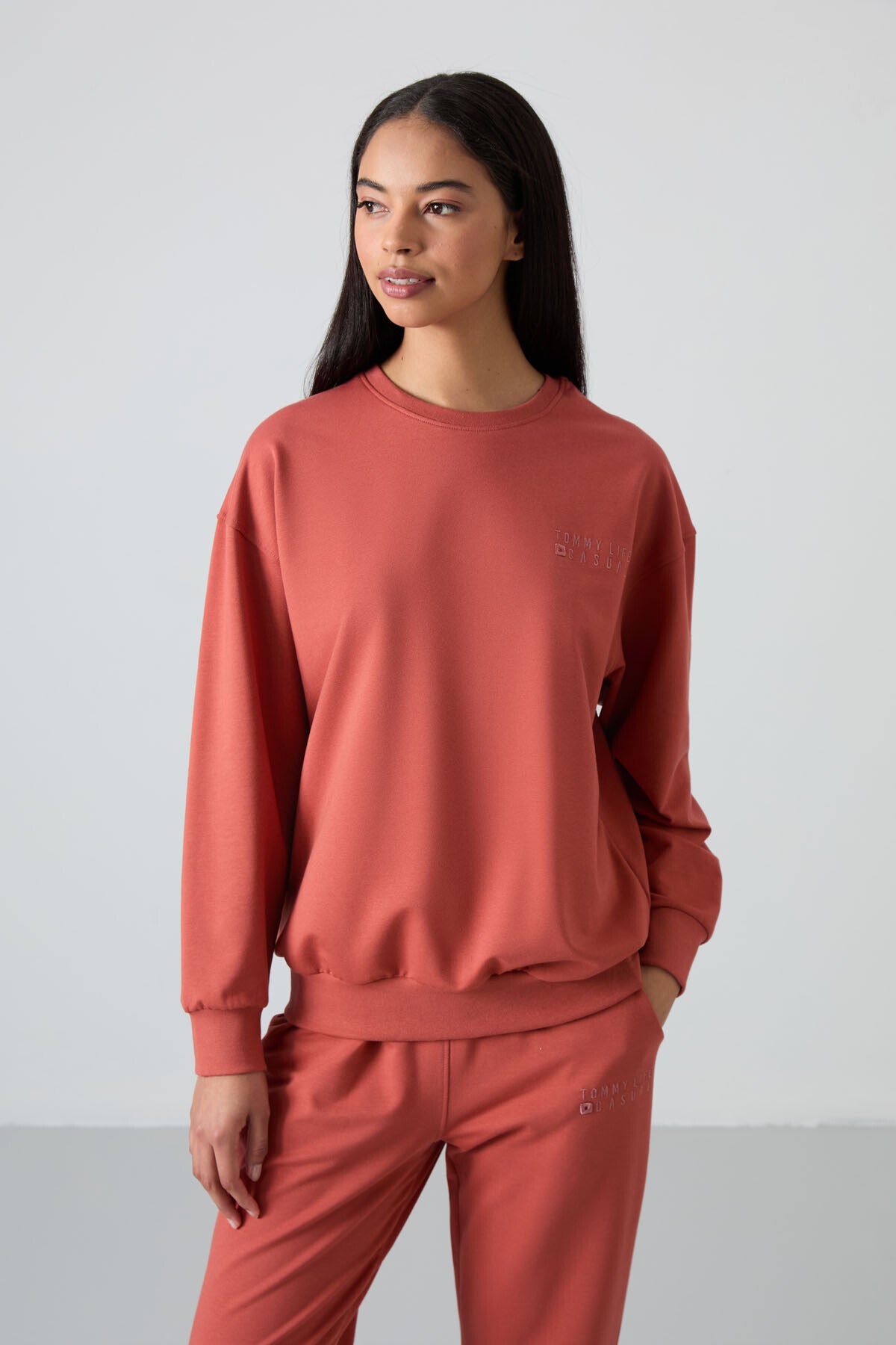 Tarçın Basic Pamuklu O Yaka Oversize Lastik Paça Kadın Eşofman Takım - 95287