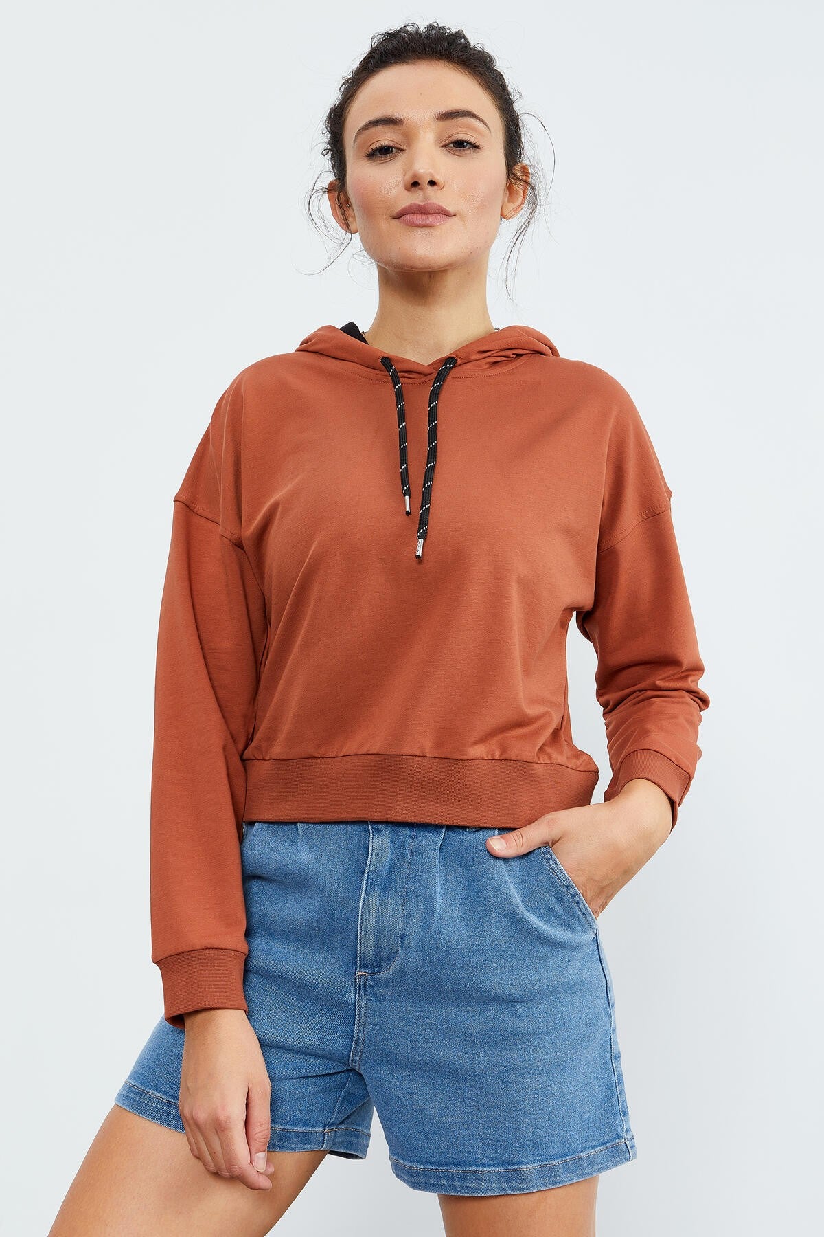 Tarçın Uzun Kol Rahat Form Kapüşonlu Kadın Sweatshirt - 97115