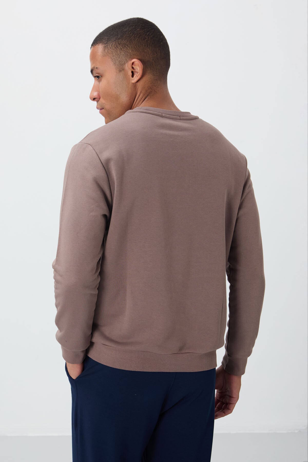 Toprak Yazı Nakışlı O Yaka Rahat Form İçi Polarlı Erkek Sweatshirt - 88020