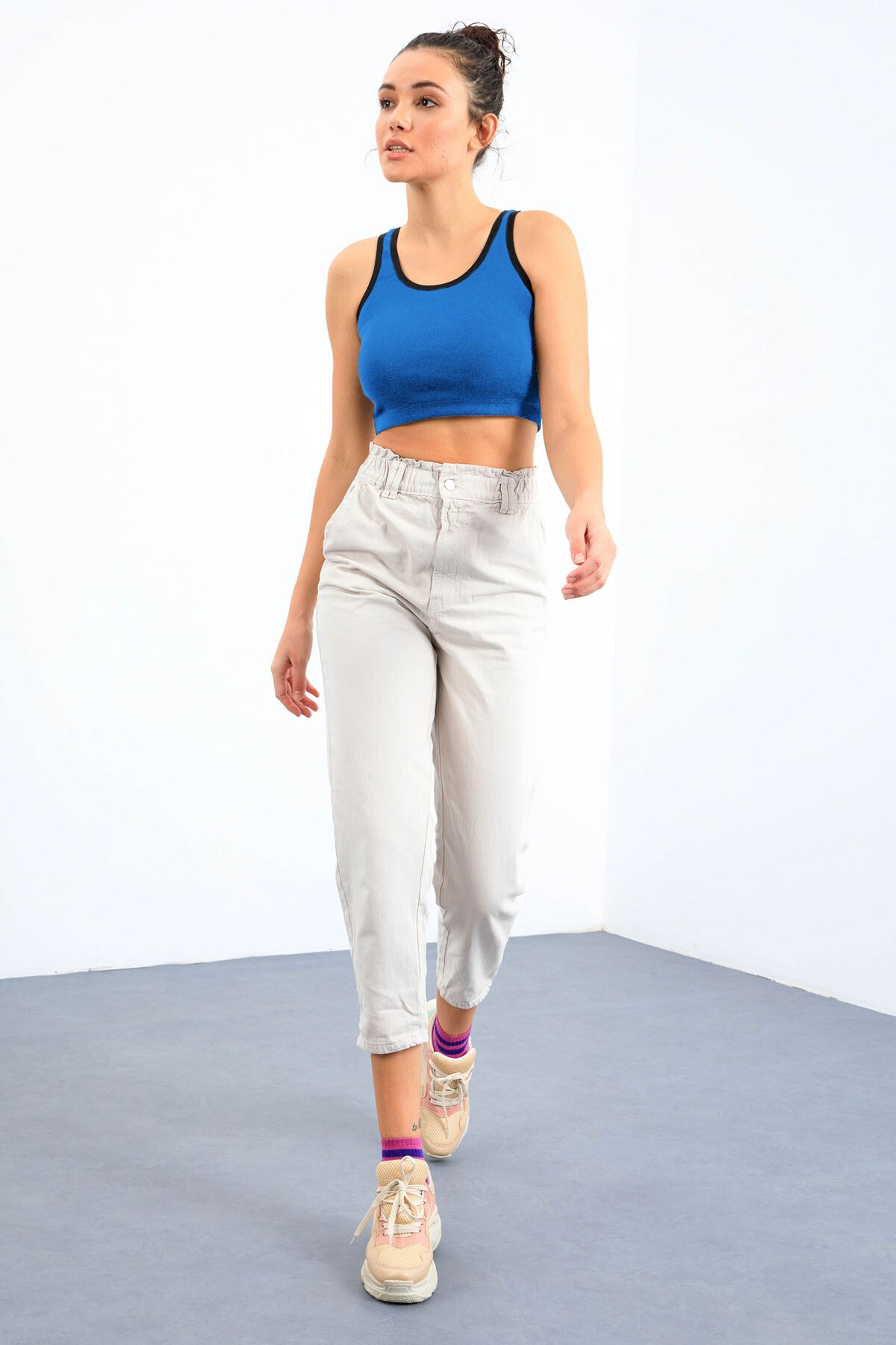 Turkuaz Basic Sıfır Kol Dar Kalıp U Yaka Kadın Crop Top Atlet - 97162