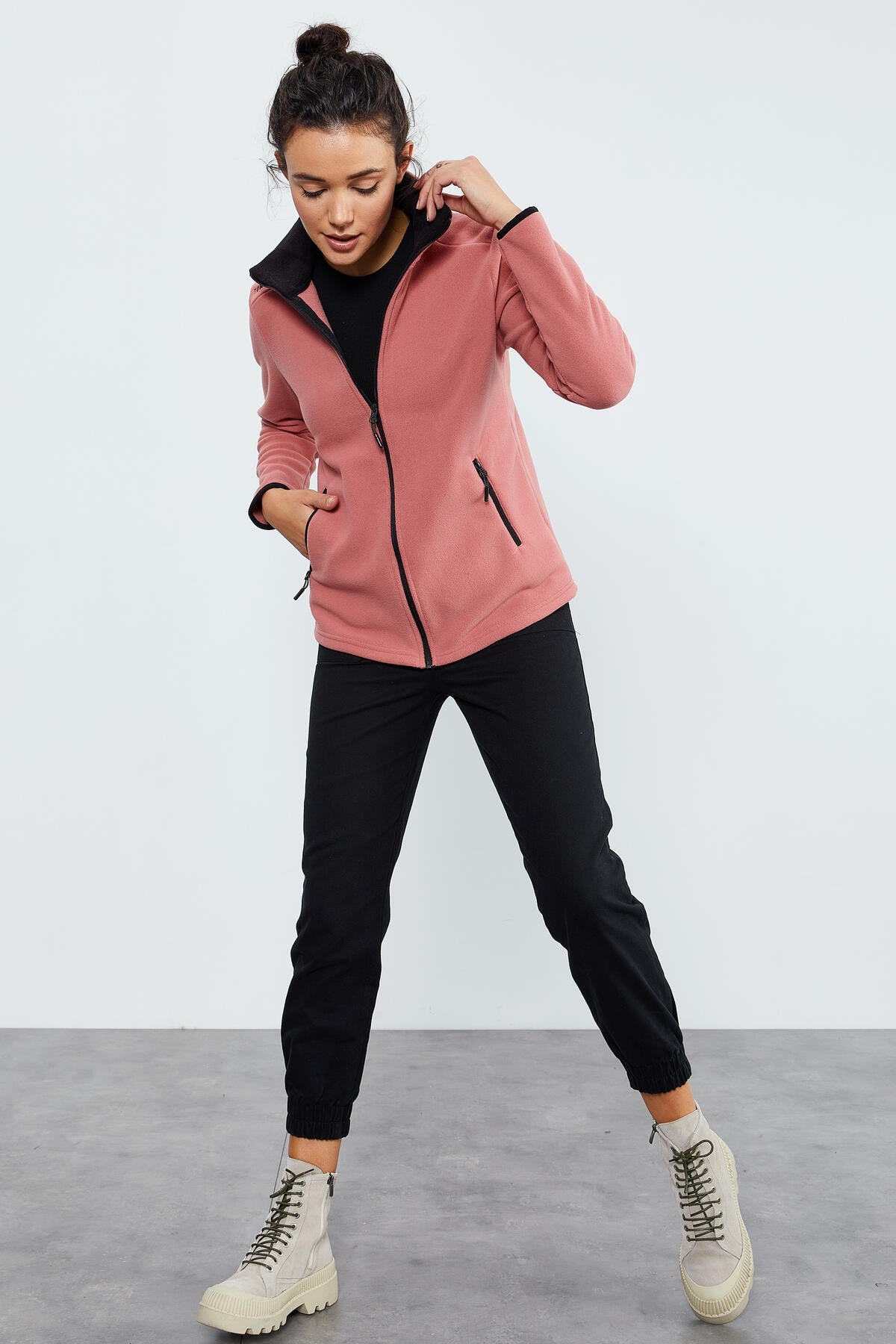 Yaban Gülü Dik Yaka Fermuarlı Rahat Form Kadın Polar Sweatshirt - 97173