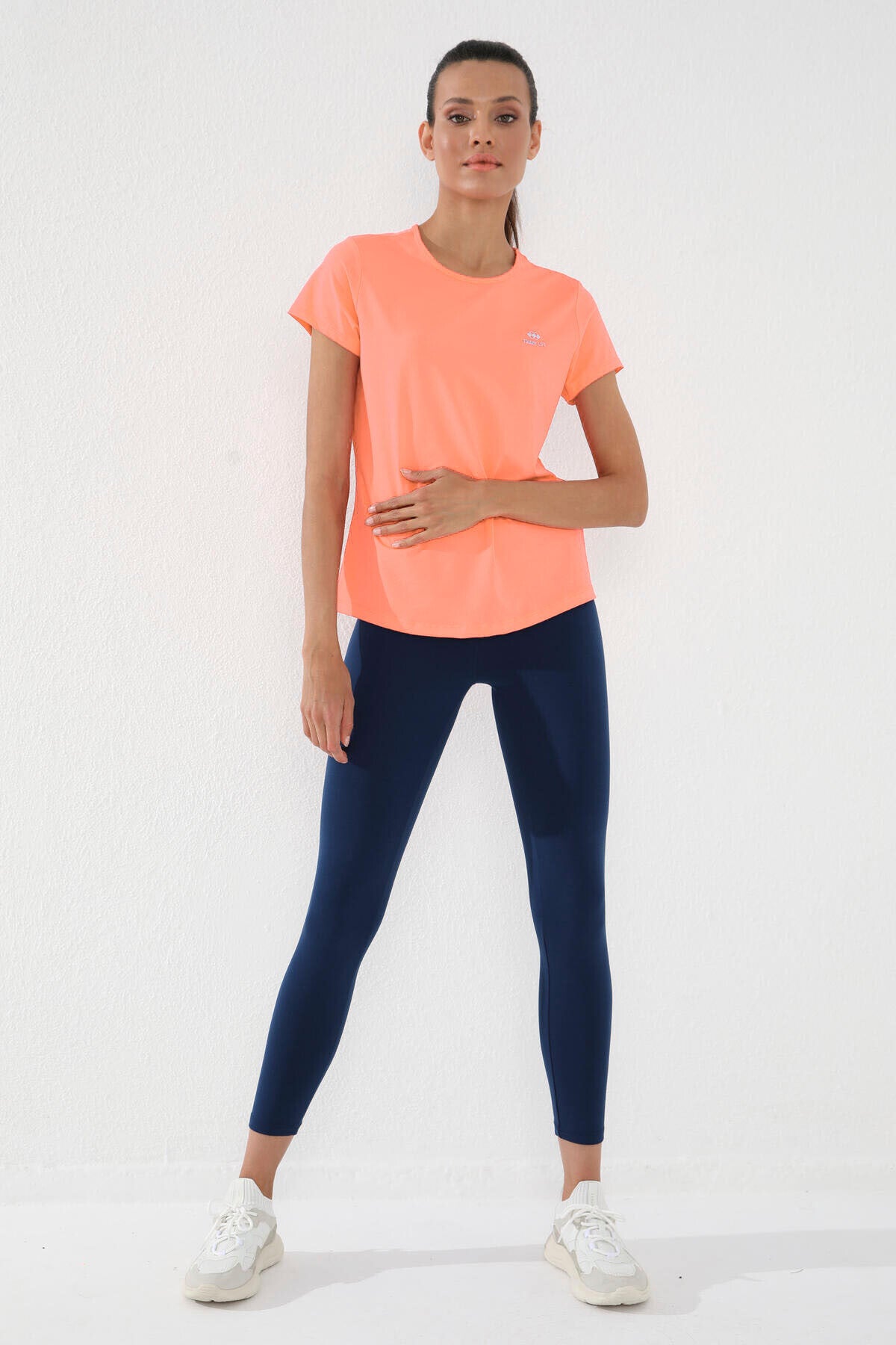 Yavruagzı Basic Kısa Kol Standart Kalıp O Yaka Kadın T-Shirt - 97144