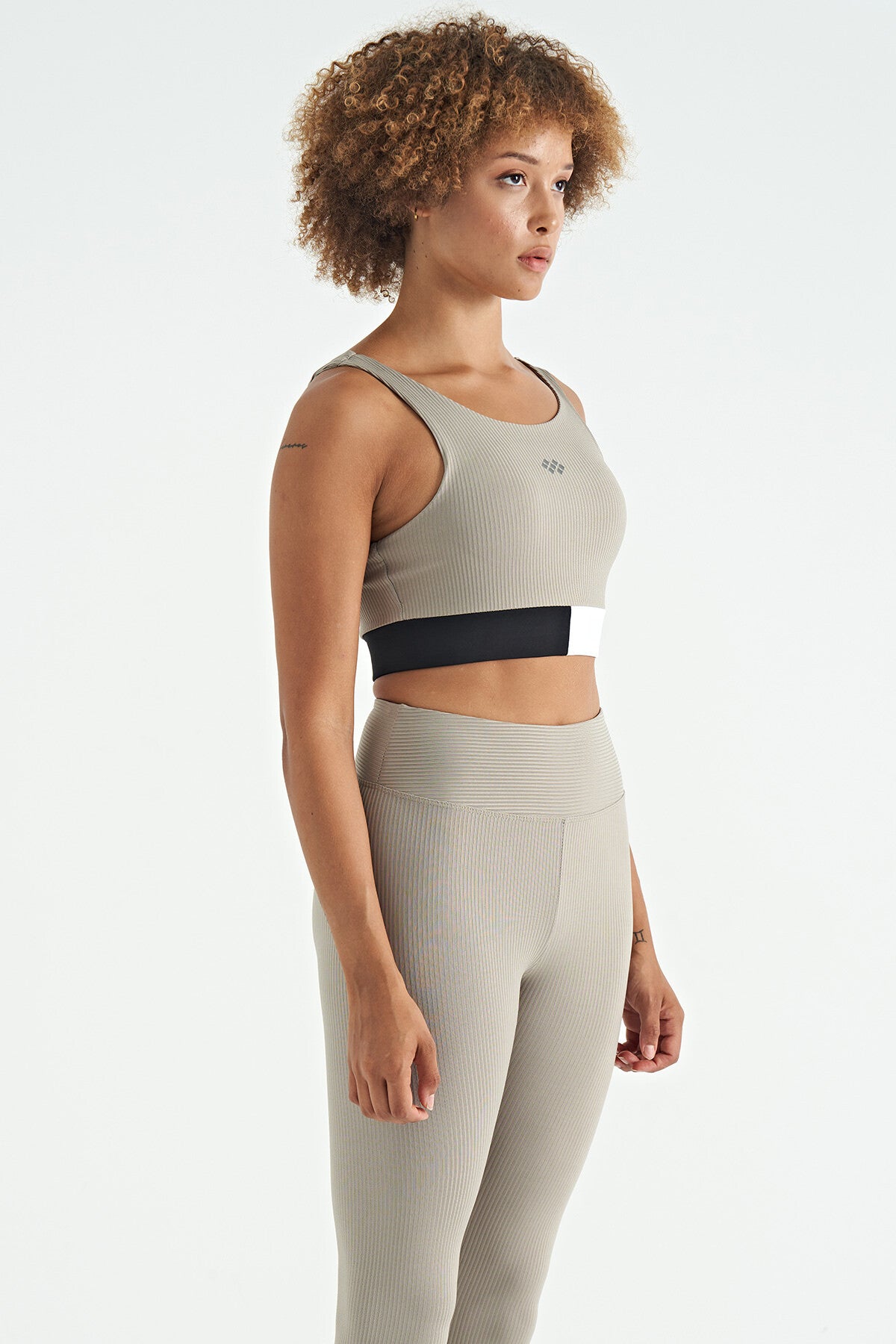 Zeytin Yeşil Renk Bloklu Logo Baskılı Dar Kalıp Fitilli Kadın Büstiyer - 97275