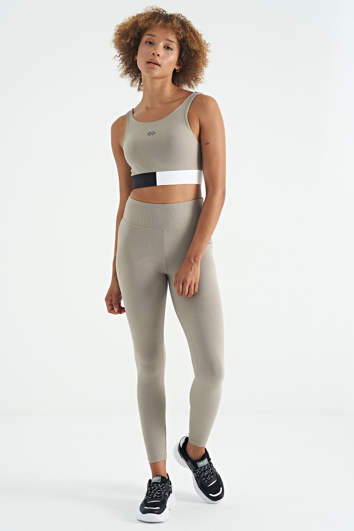 Zeytin Yeşil Renk Bloklu Logo Baskılı Dar Kalıp Fitilli Kadın Büstiyer - 97275