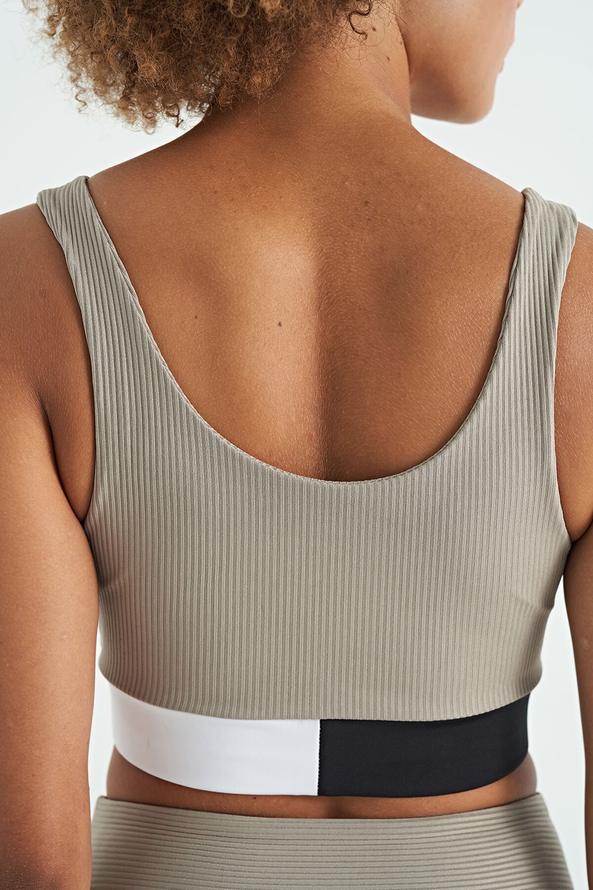 Zeytin Yeşil Renk Bloklu Logo Baskılı Dar Kalıp Fitilli Kadın Büstiyer - 97275