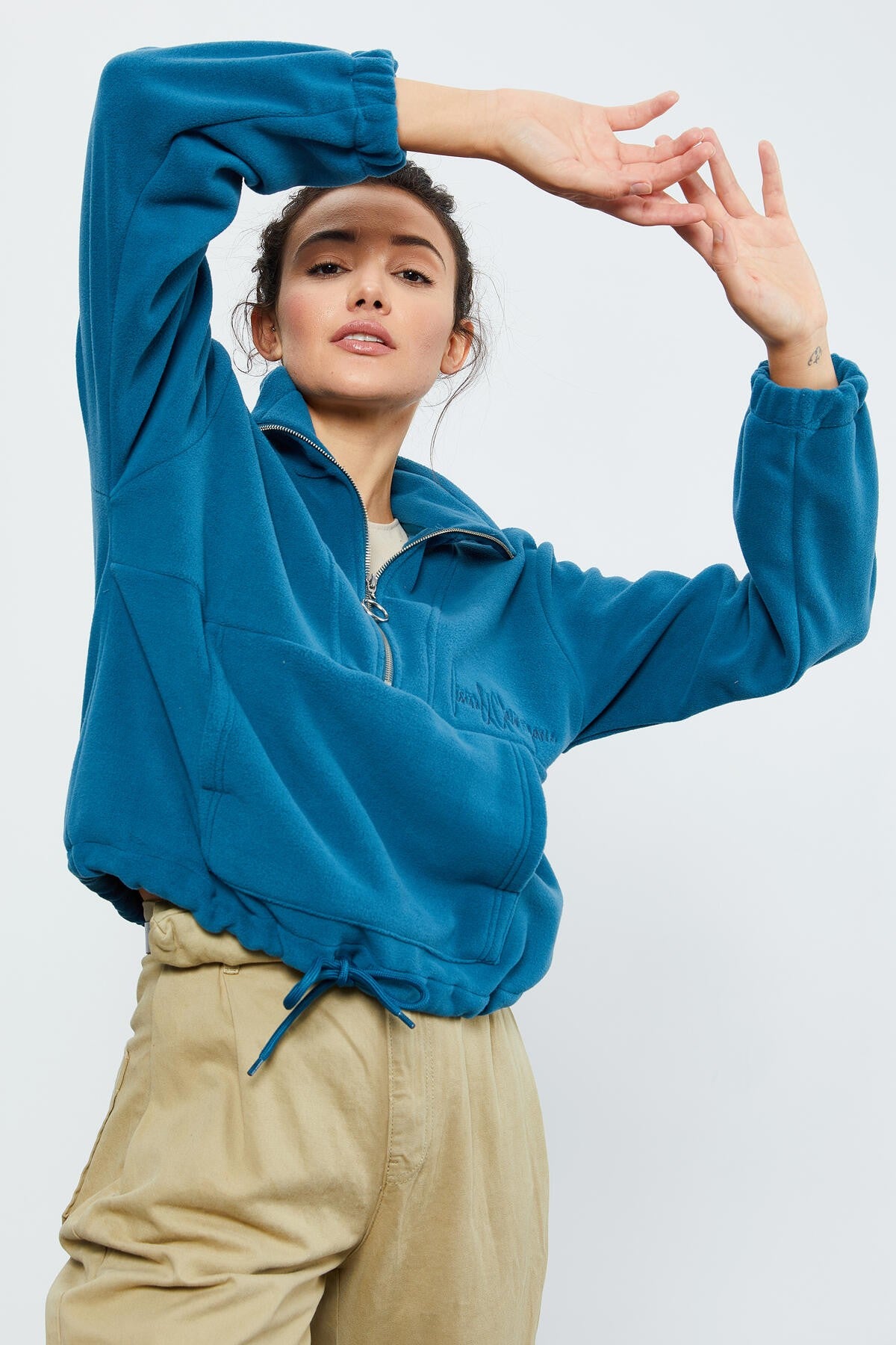 Zümrüt Yarım Fermuar Etek Ucu Büzgülü Kadın Polar Oversize Sweatshirt - 97171