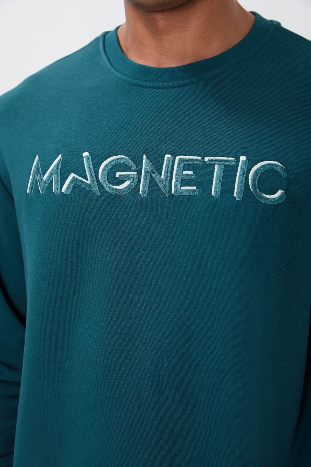 Zümrüt Yazı Nakışlı O Yaka Rahat Form İçi Polarlı Erkek Sweatshirt - 88020