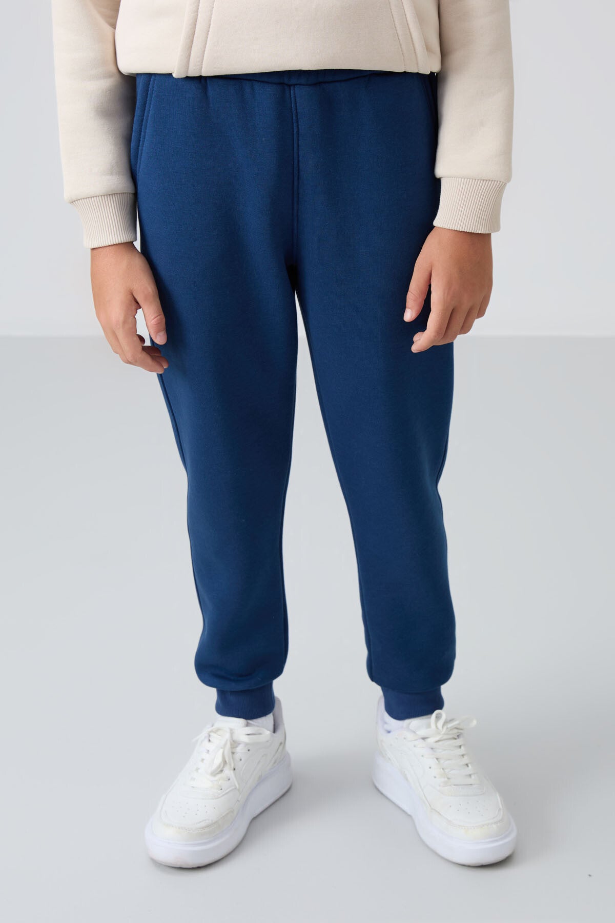 Parlament Pamuklu Kalın İçi Tüylü Standart Fit Nakışlı Erkek Çocuk Eşofman Alt - 11224