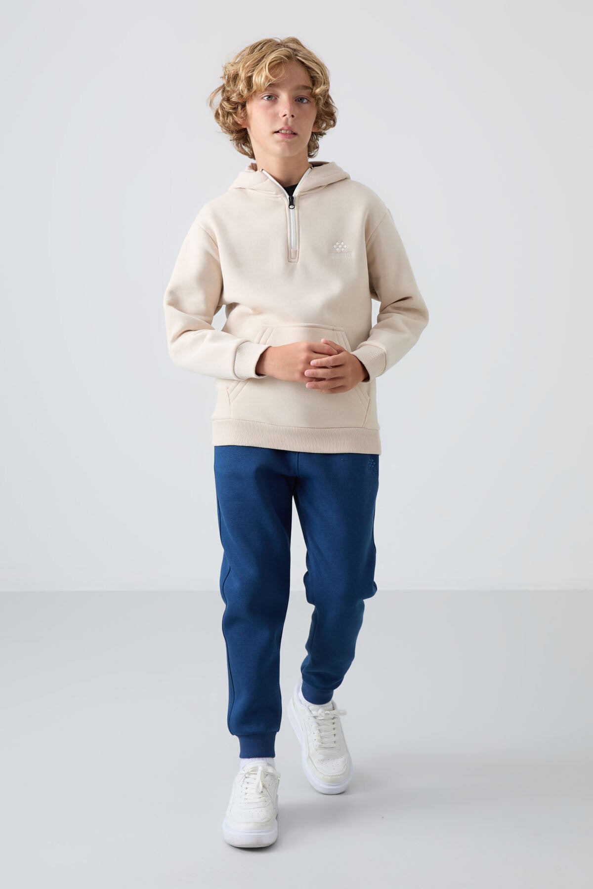 Parlament Pamuklu Kalın İçi Tüylü Standart Fit Nakışlı Erkek Çocuk Eşofman Alt - 11224