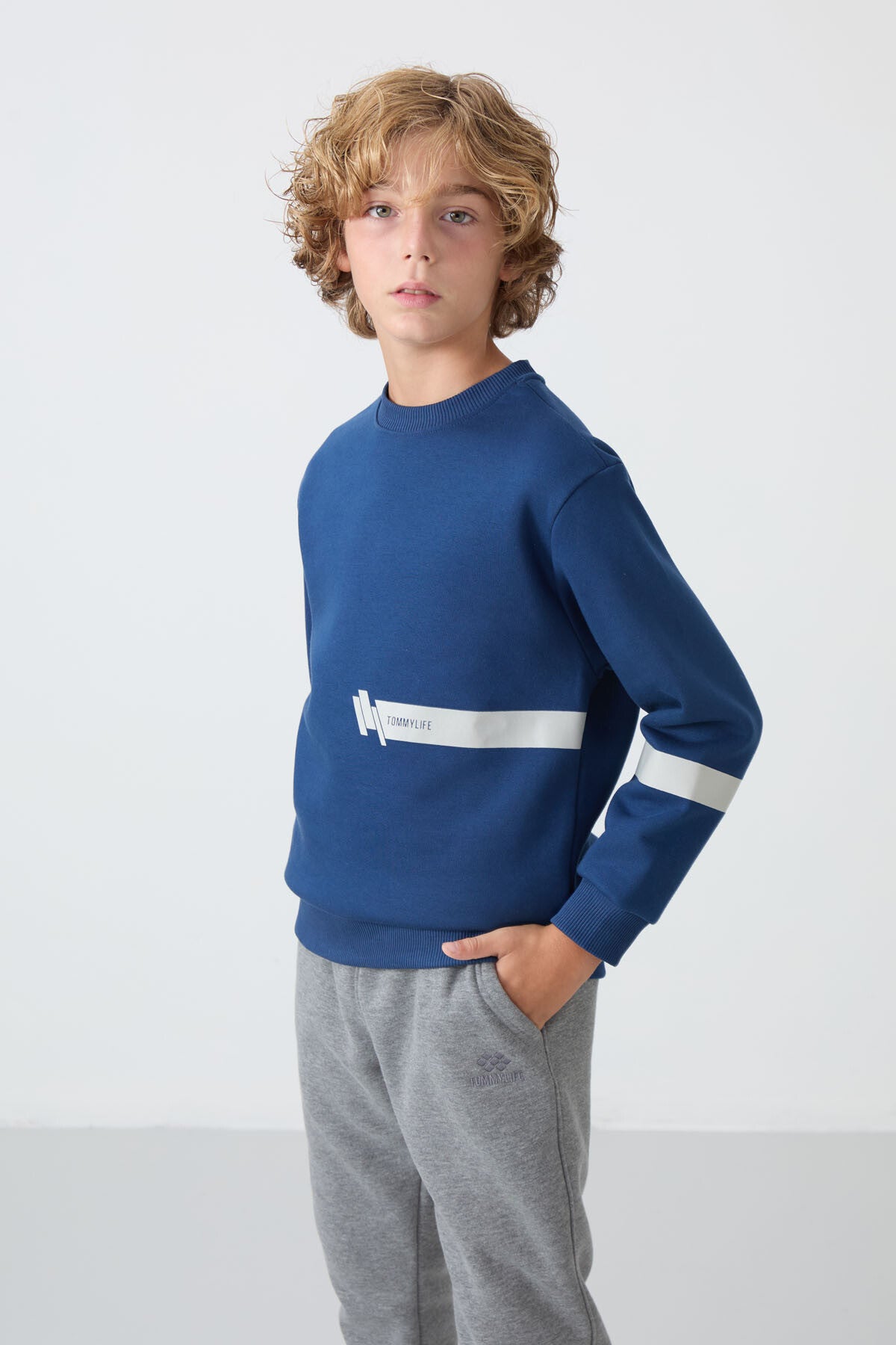 Parlament Pamuklu Kalın İçi Tüylü Yumuşak Dokulu Standart Fit Baskılı Erkek Çocuk Sweatshirt - 11238